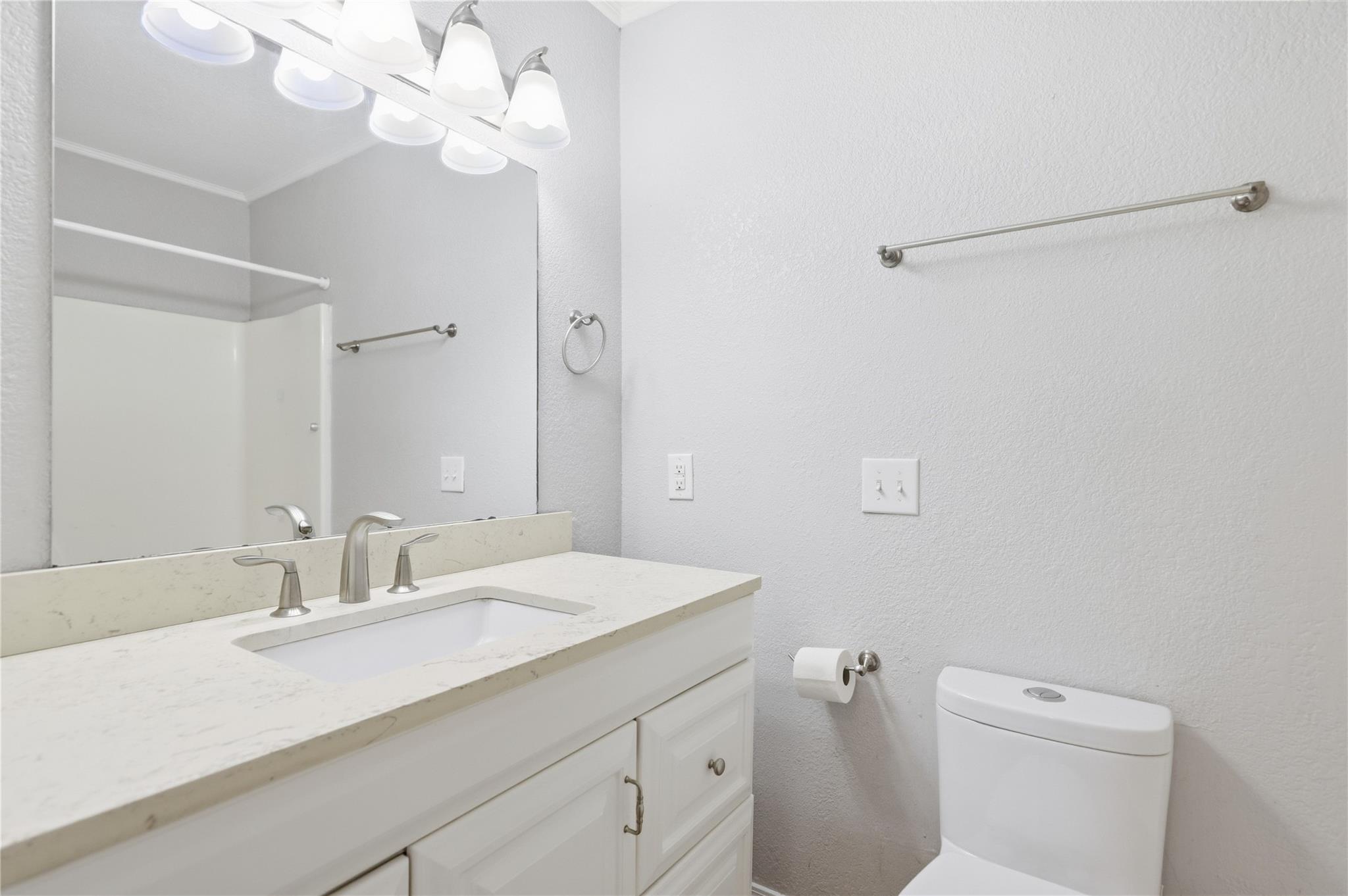 1624 Aquarena Springs Dr #b114 Property Photo 18