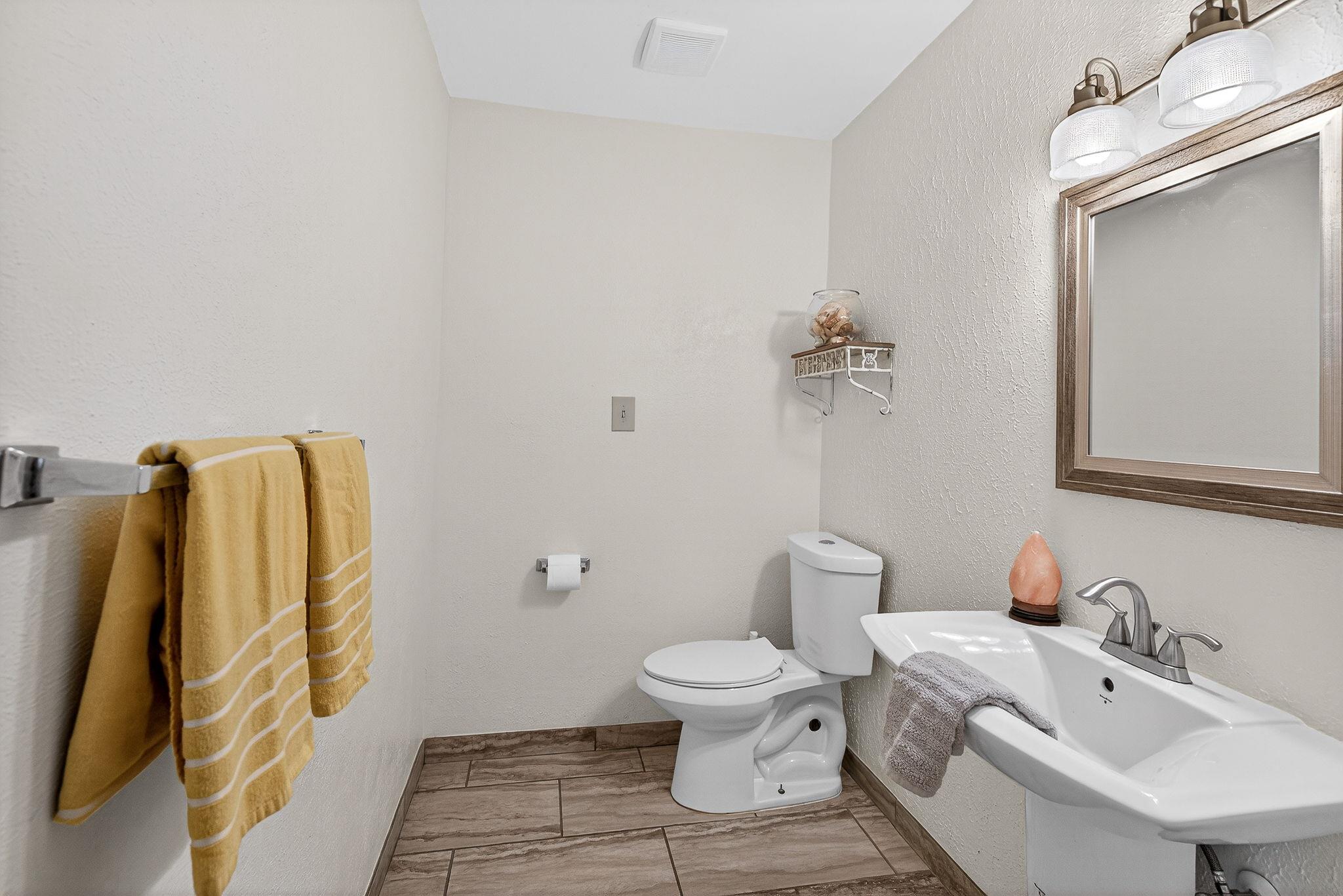 400 Hi There None #104 Property Photo 15