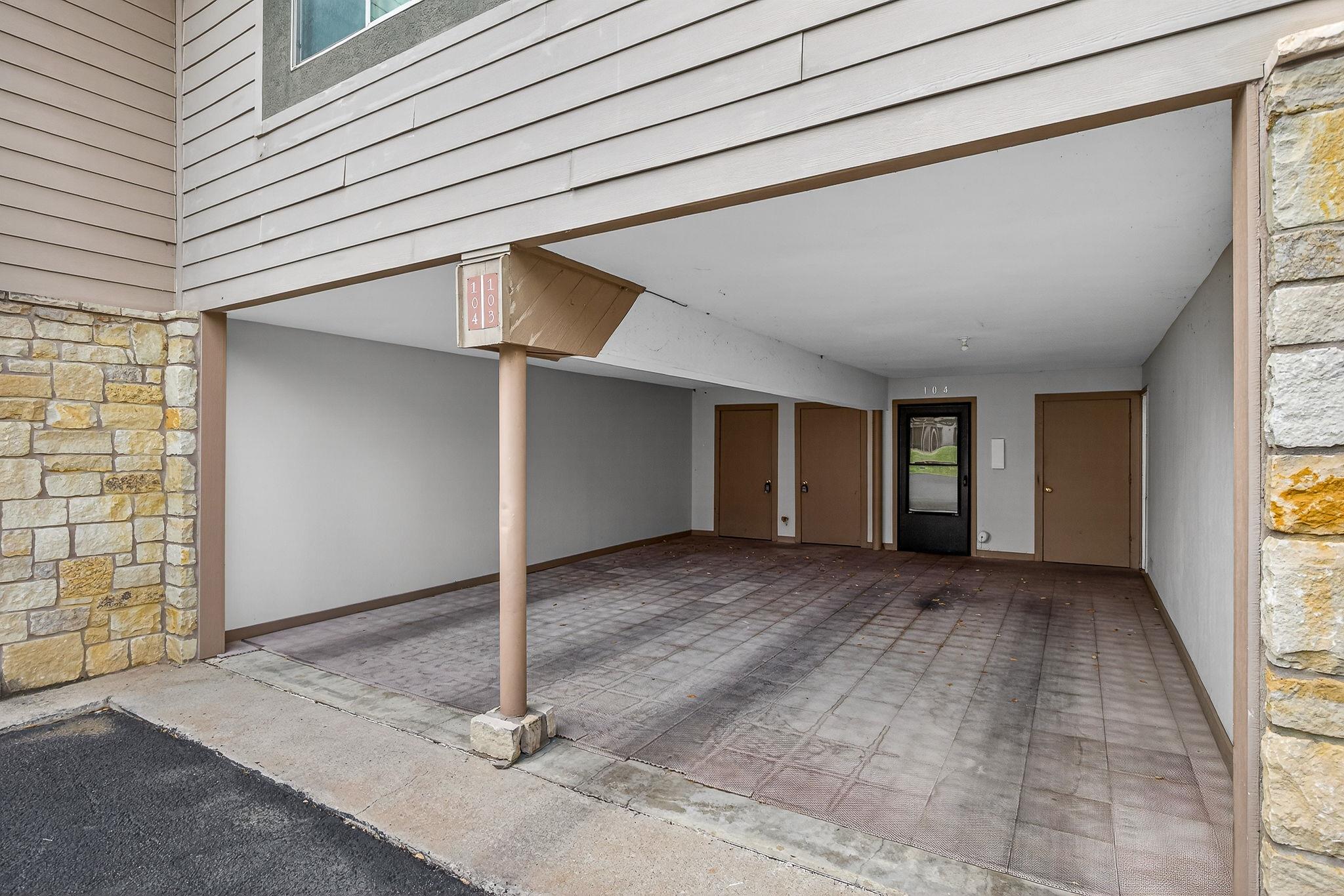 400 Hi There None #104 Property Photo 35