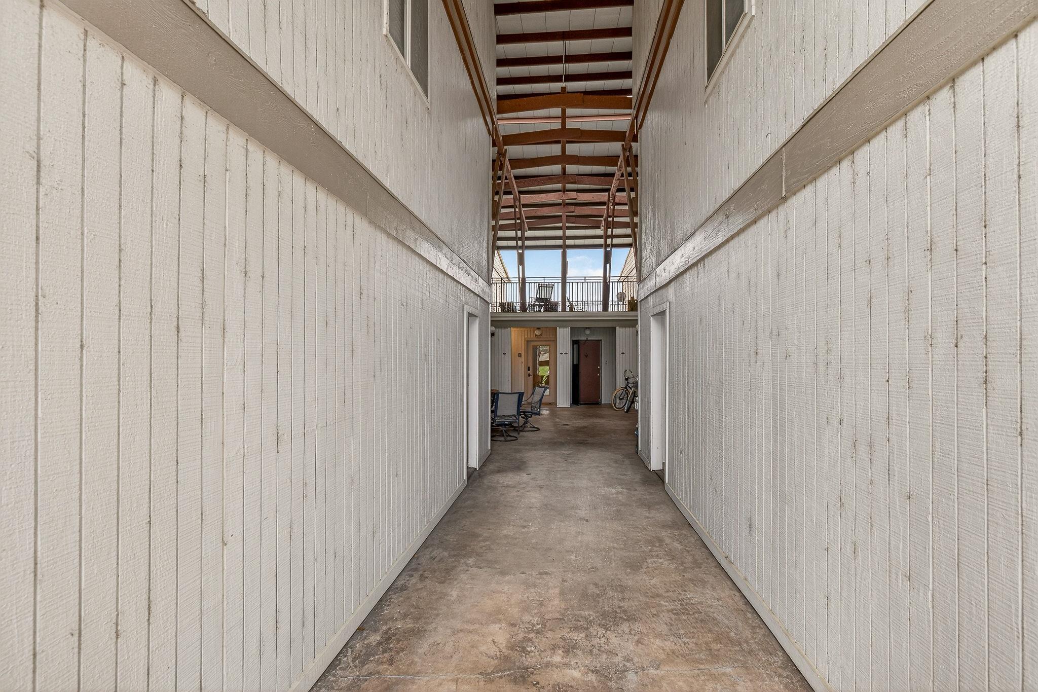 400 Hi There None #104 Property Photo 38