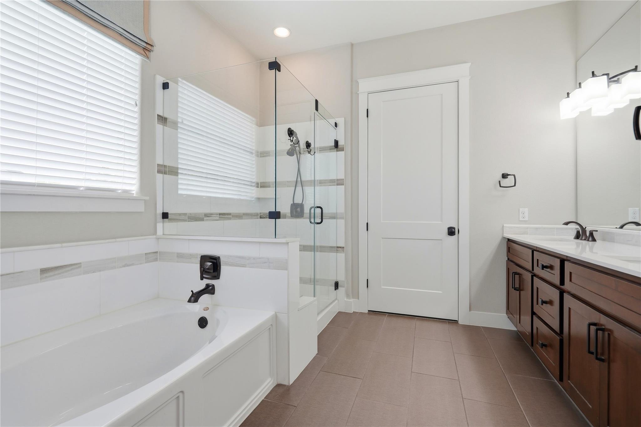 70 Santa Maria St Property Photo 10