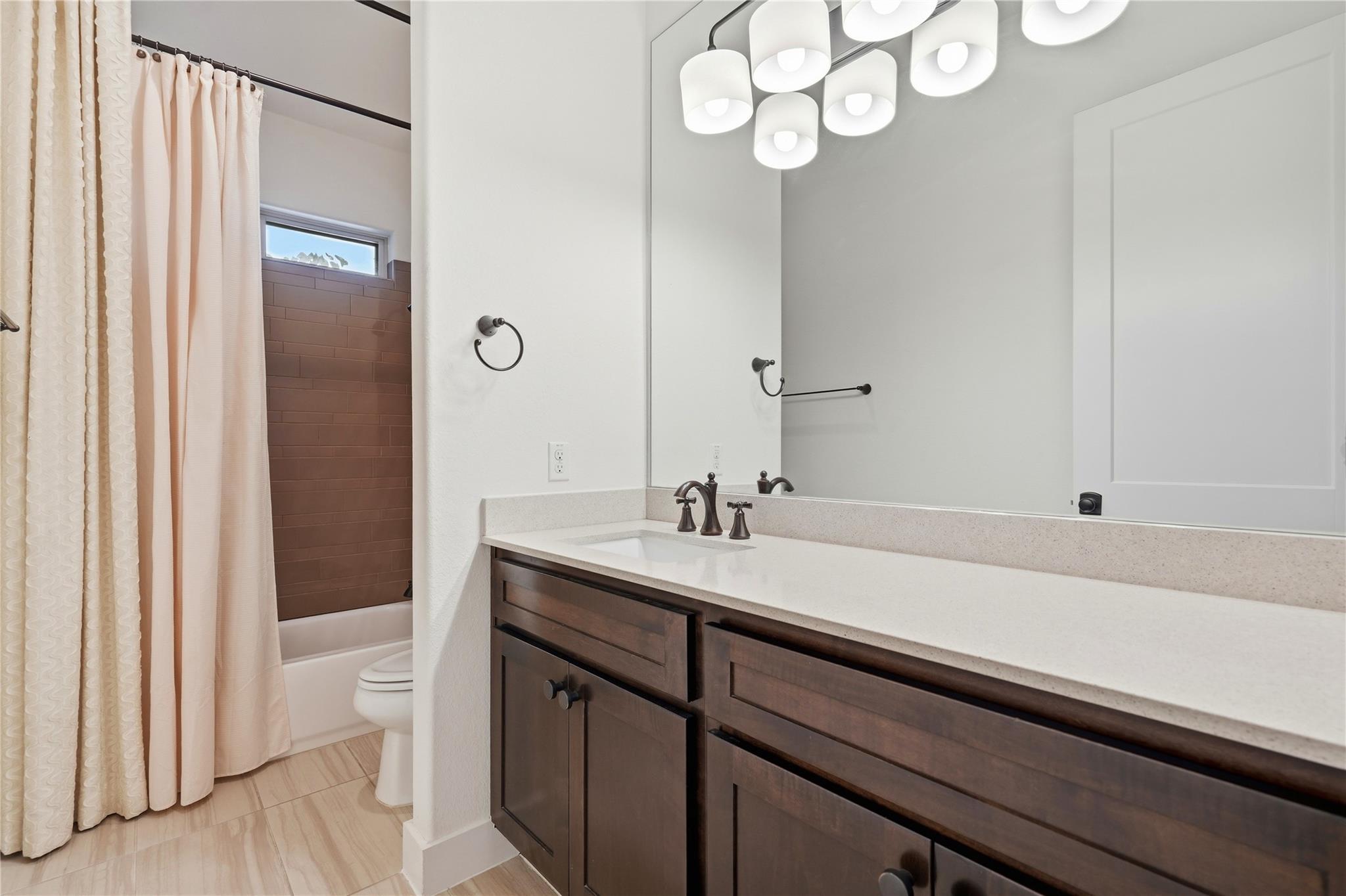 70 Santa Maria St Property Photo 21