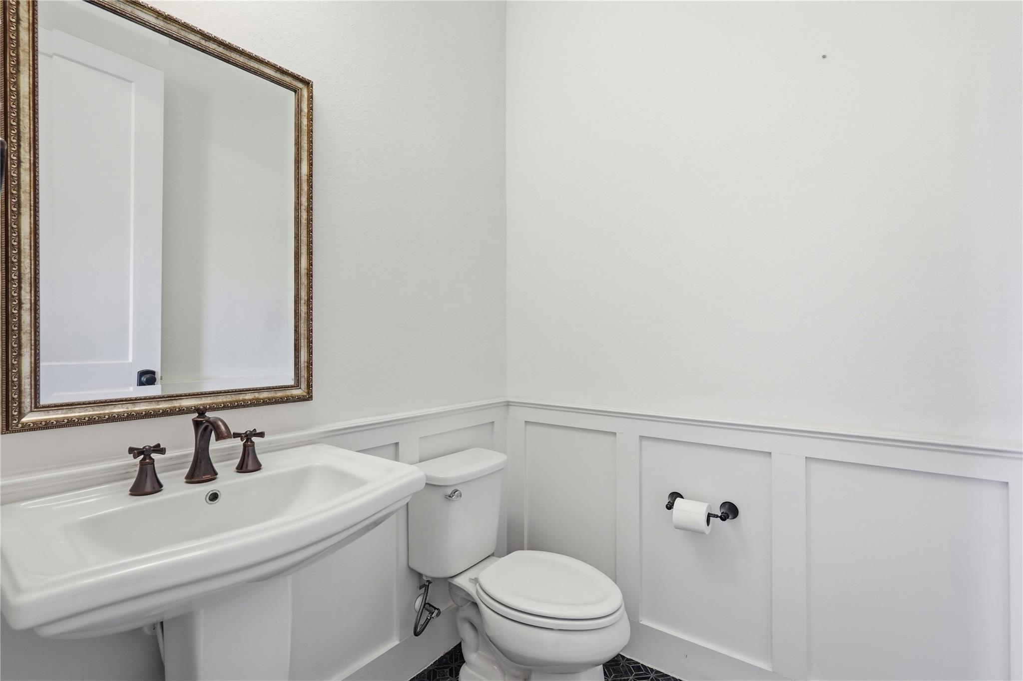 70 Santa Maria St Property Photo 22