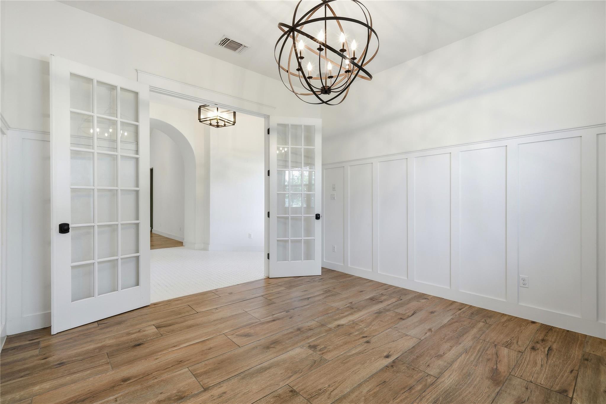 70 Santa Maria St Property Photo 34
