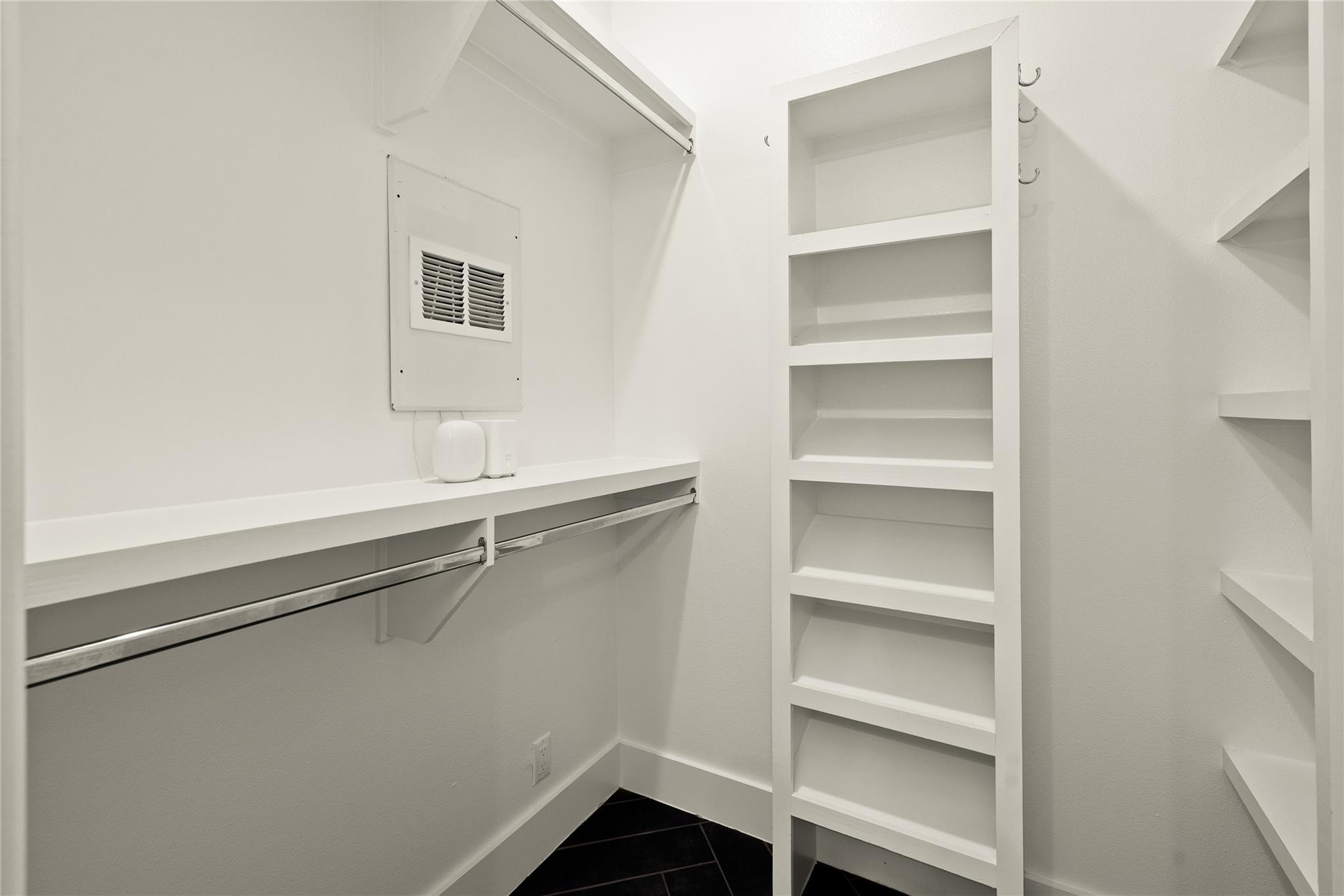 510 Sacramento Dr #b Property Photo 12