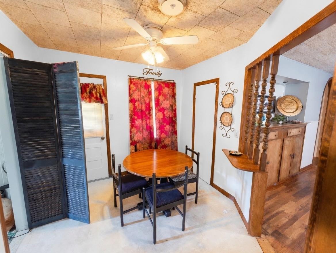 9262 N Highway 77 None Property Photo 8