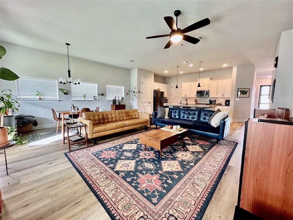 739 Hazy Hills Loop Property Photo 4