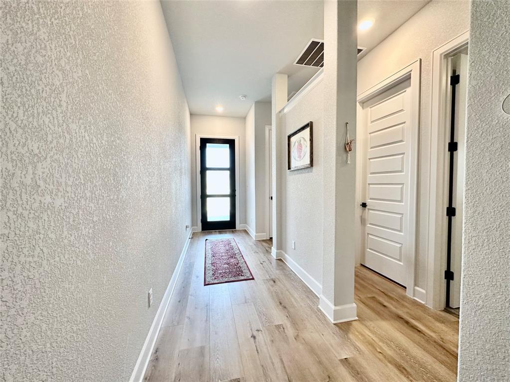 739 Hazy Hills Loop Property Photo 6