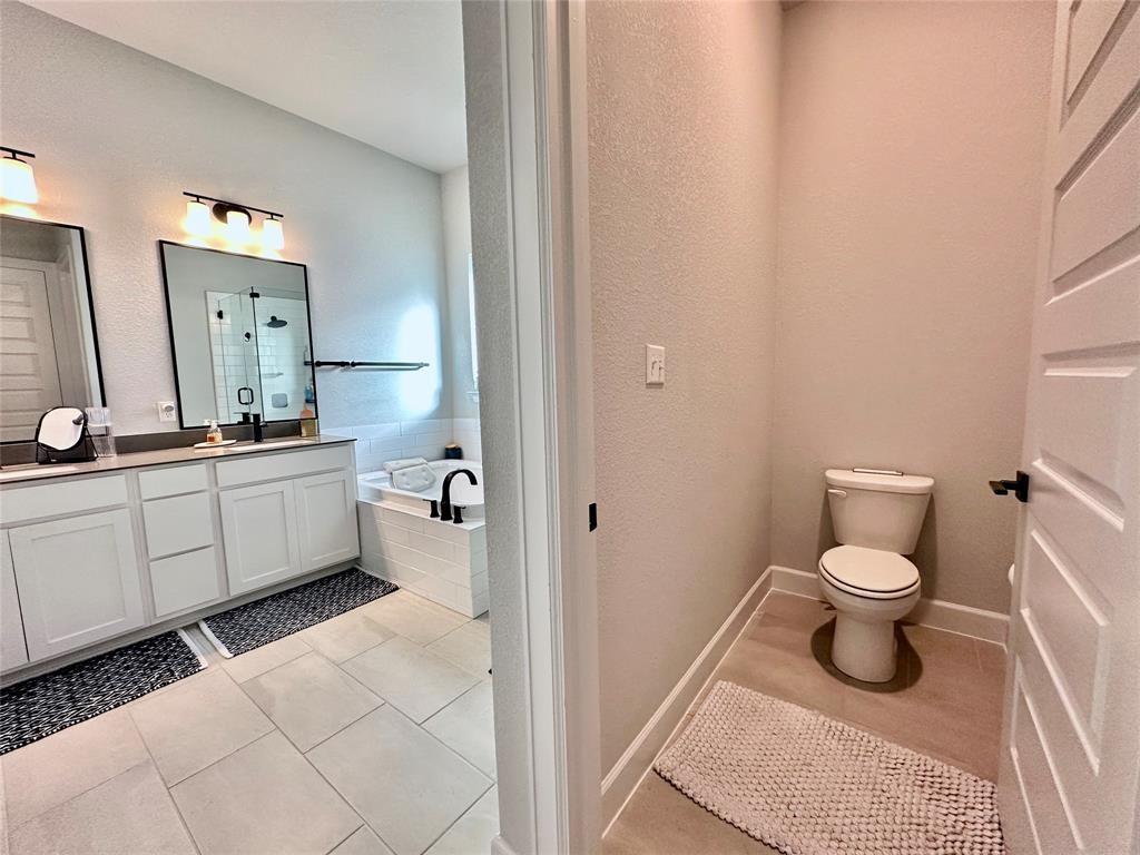 739 Hazy Hills Loop Property Photo 10