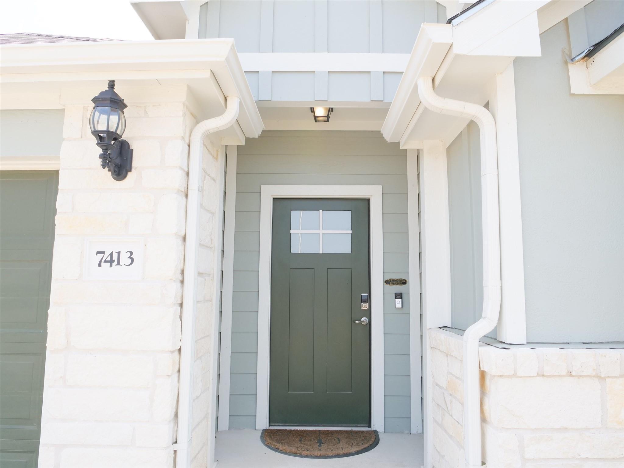 7413 Grenadine Bloom Bnd Property Photo 2