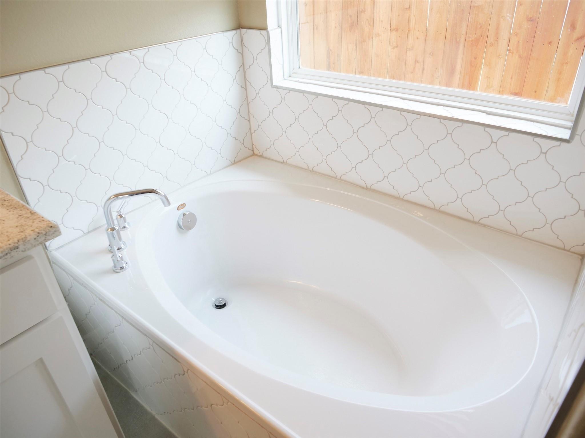 7413 Grenadine Bloom Bnd Property Photo 16