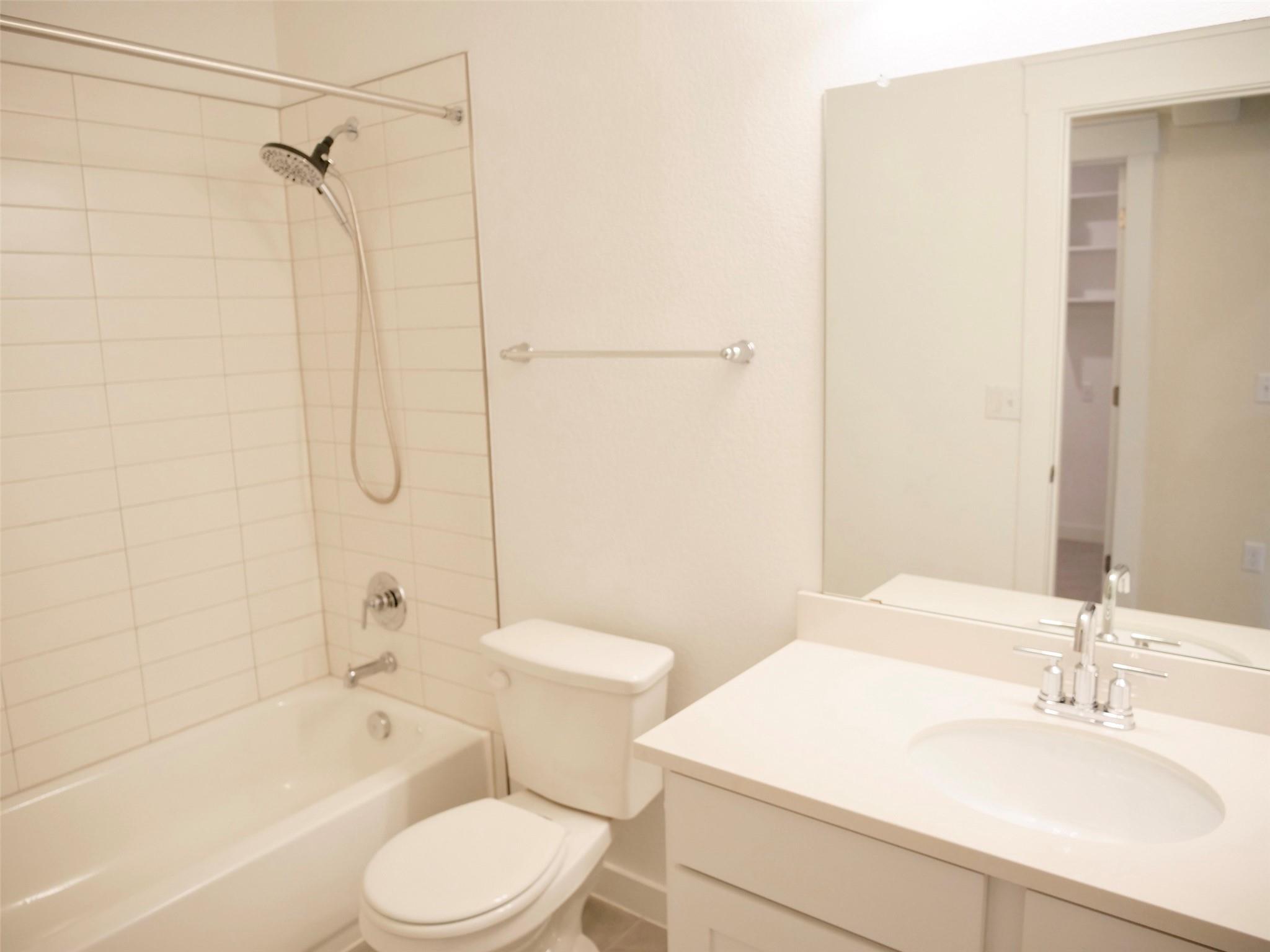 7413 Grenadine Bloom Bnd Property Photo 22