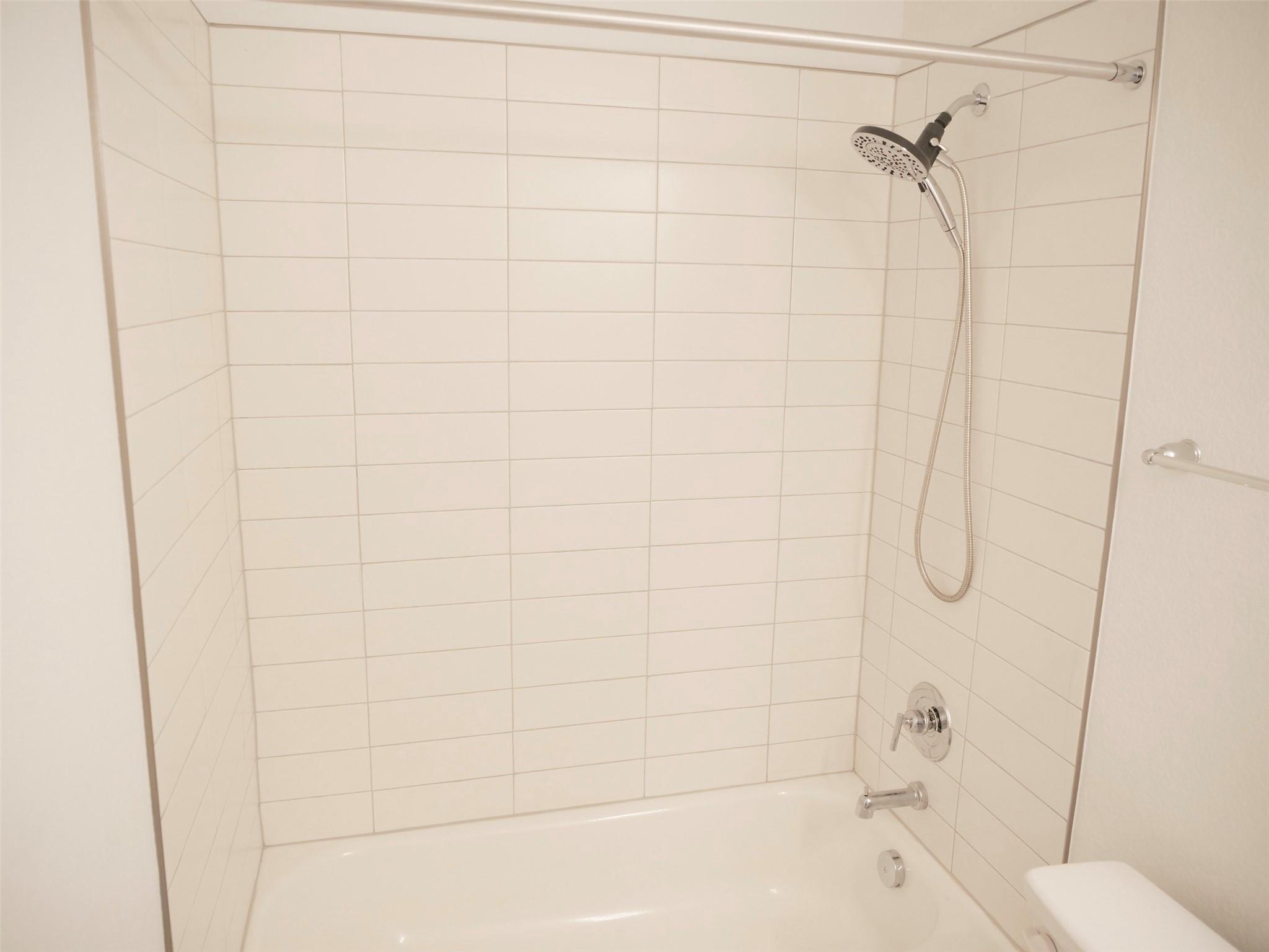 7413 Grenadine Bloom Bnd Property Photo 23