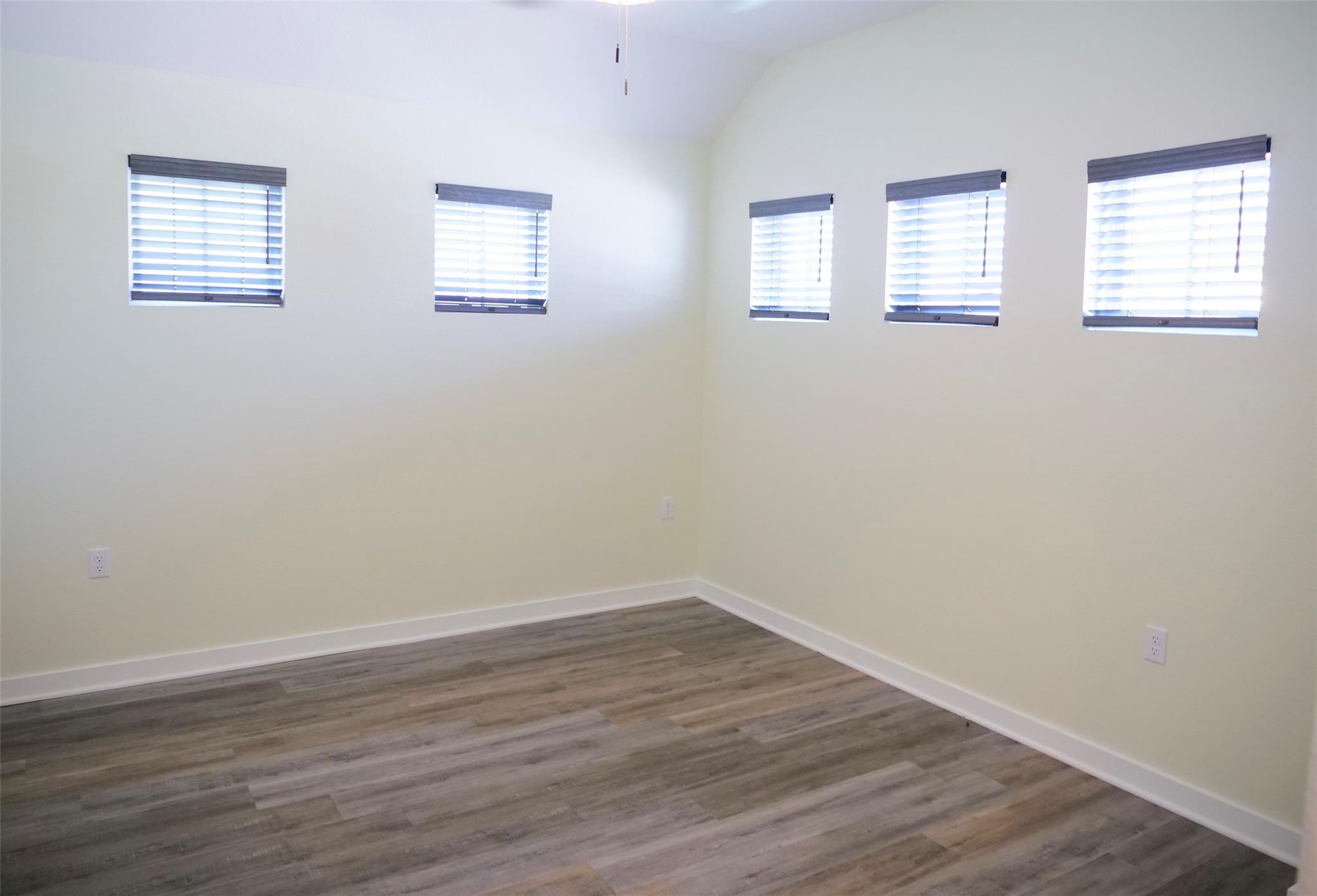 7413 Grenadine Bloom Bnd Property Photo 29