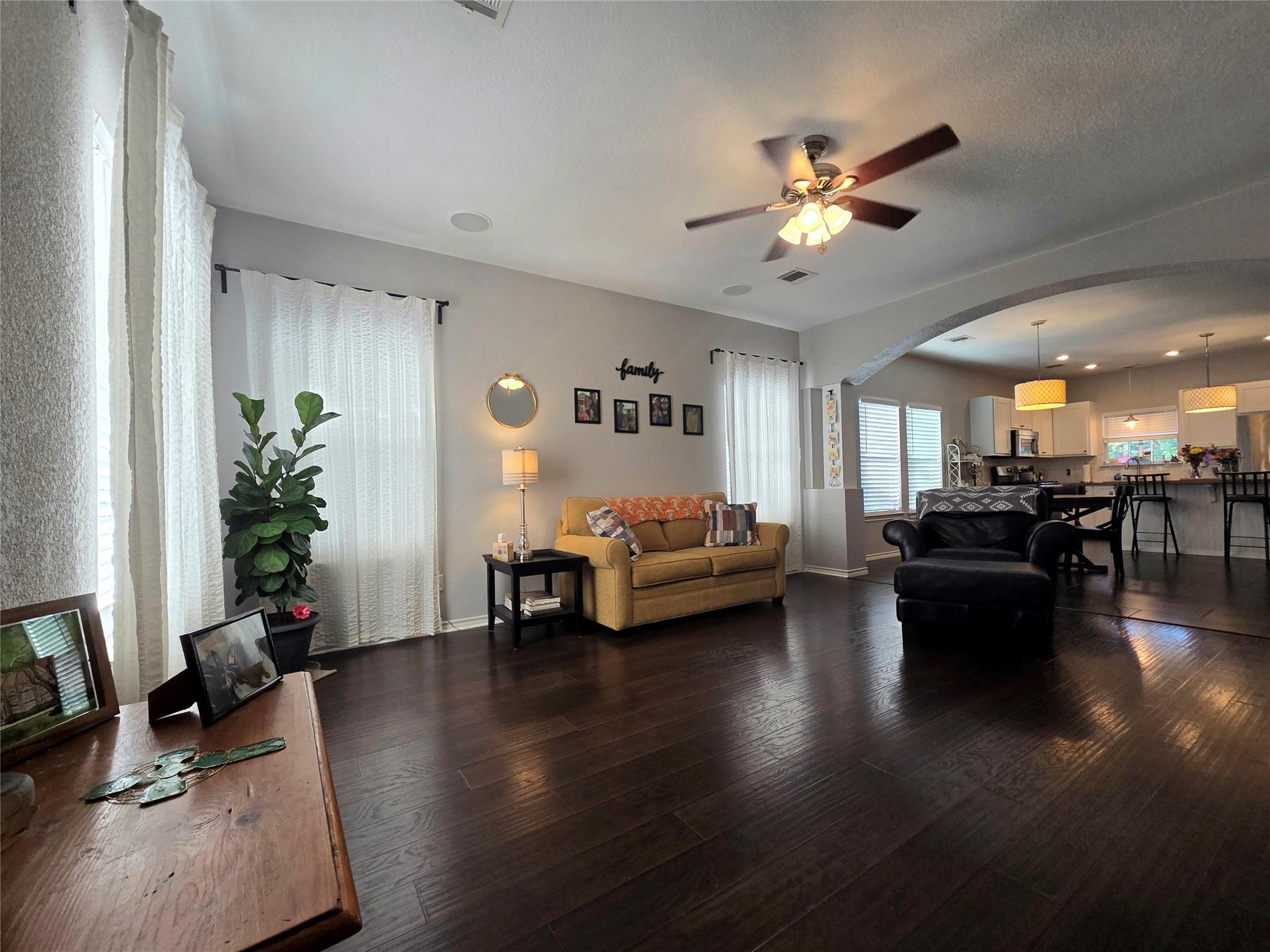 1704 S College St Property Photo 2