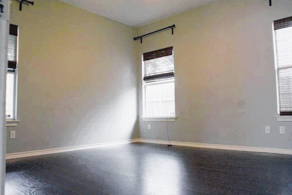 1704 S College St Property Photo 8
