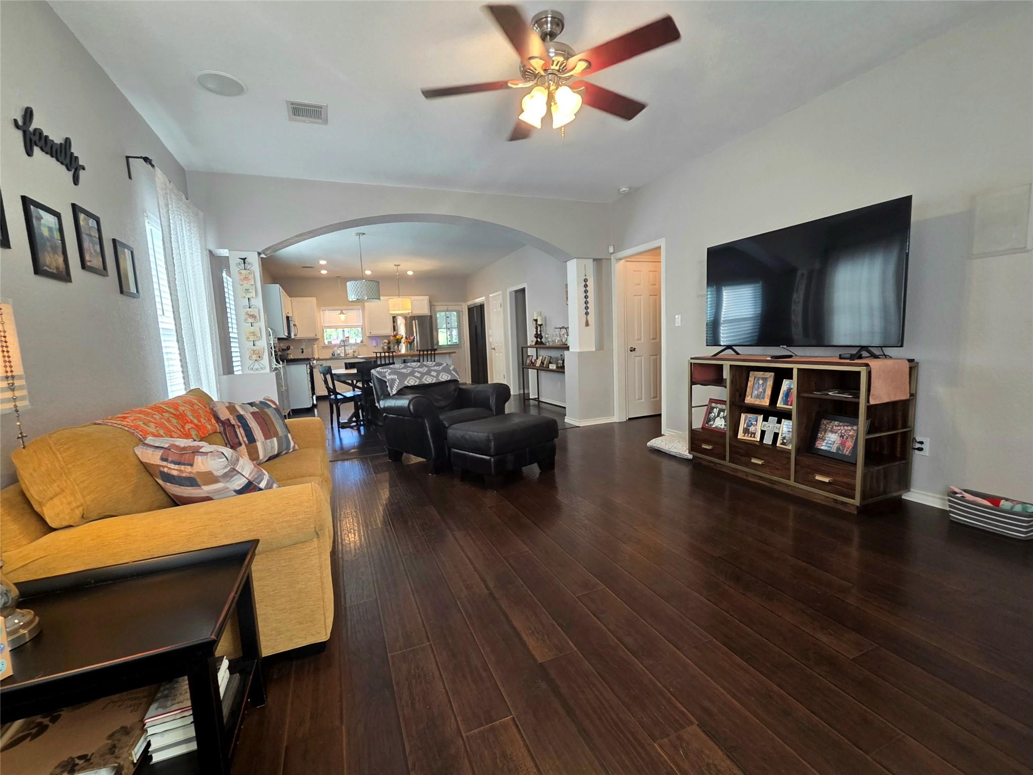 1704 S College St Property Photo 8