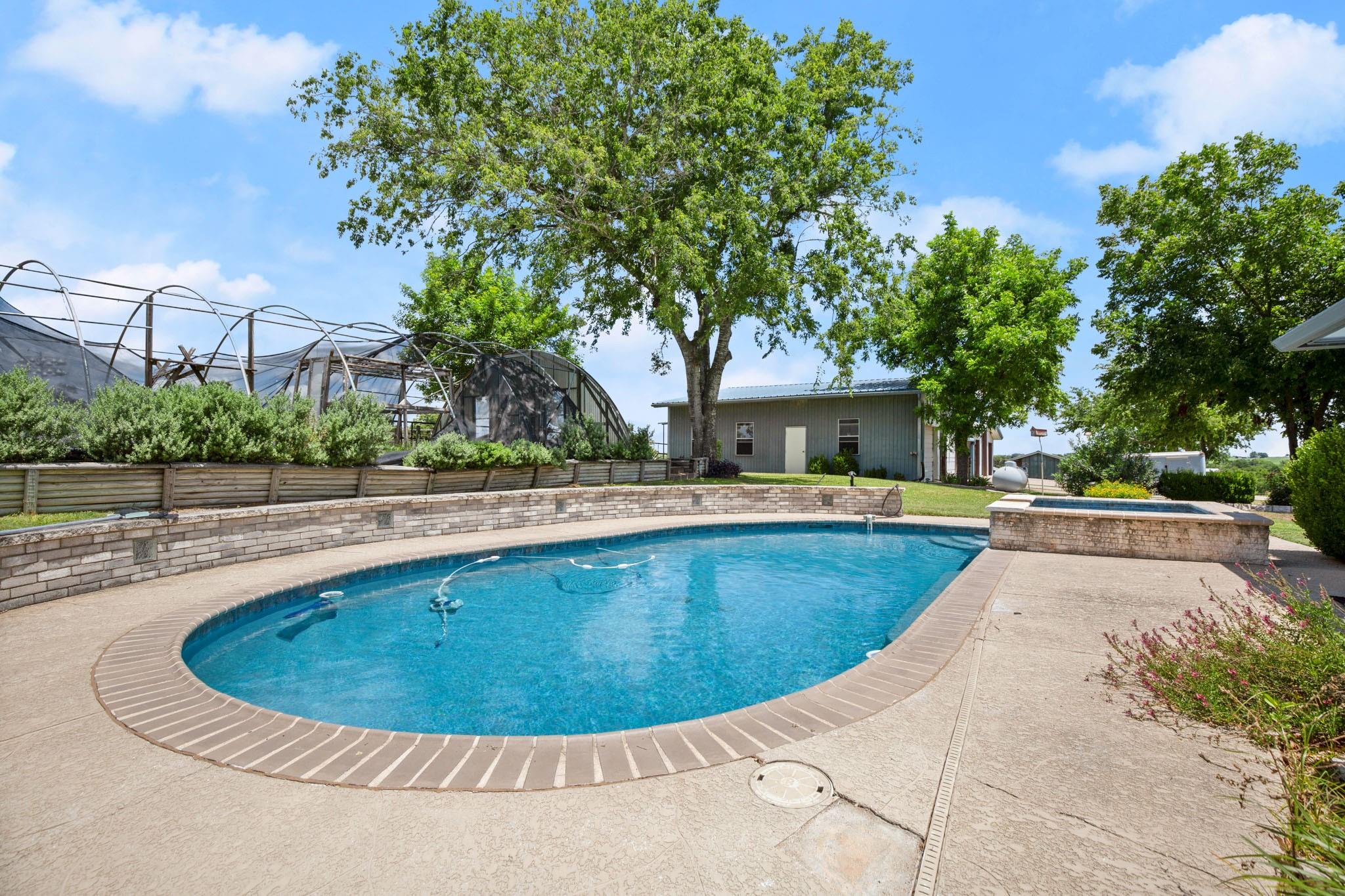 8712 Cele Rd 1 Property Photo 22