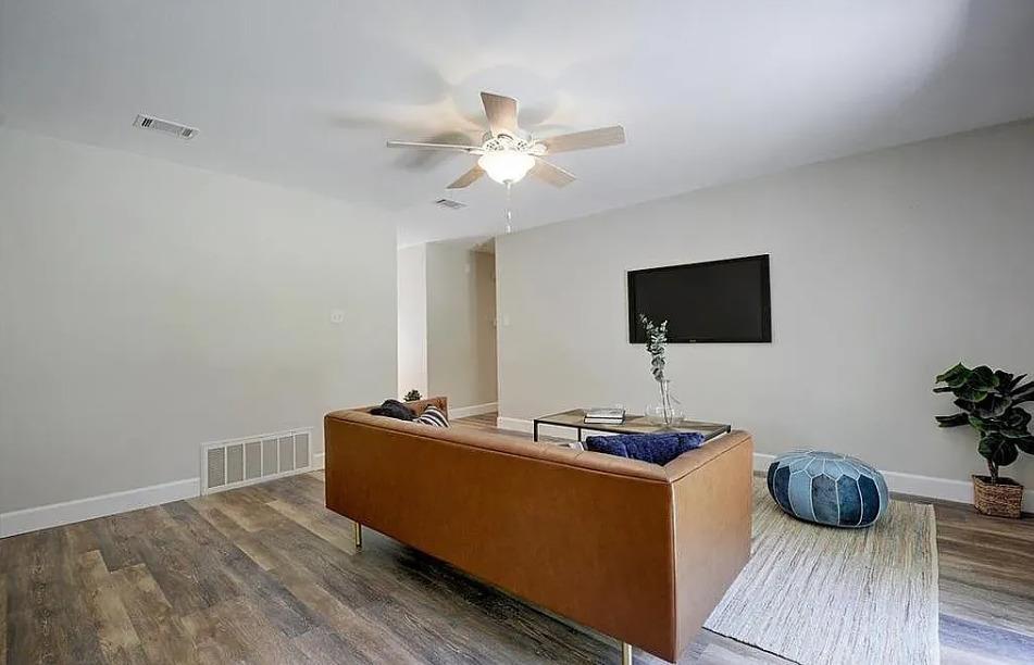 3211 Kittyhawk Cv Property Photo 12