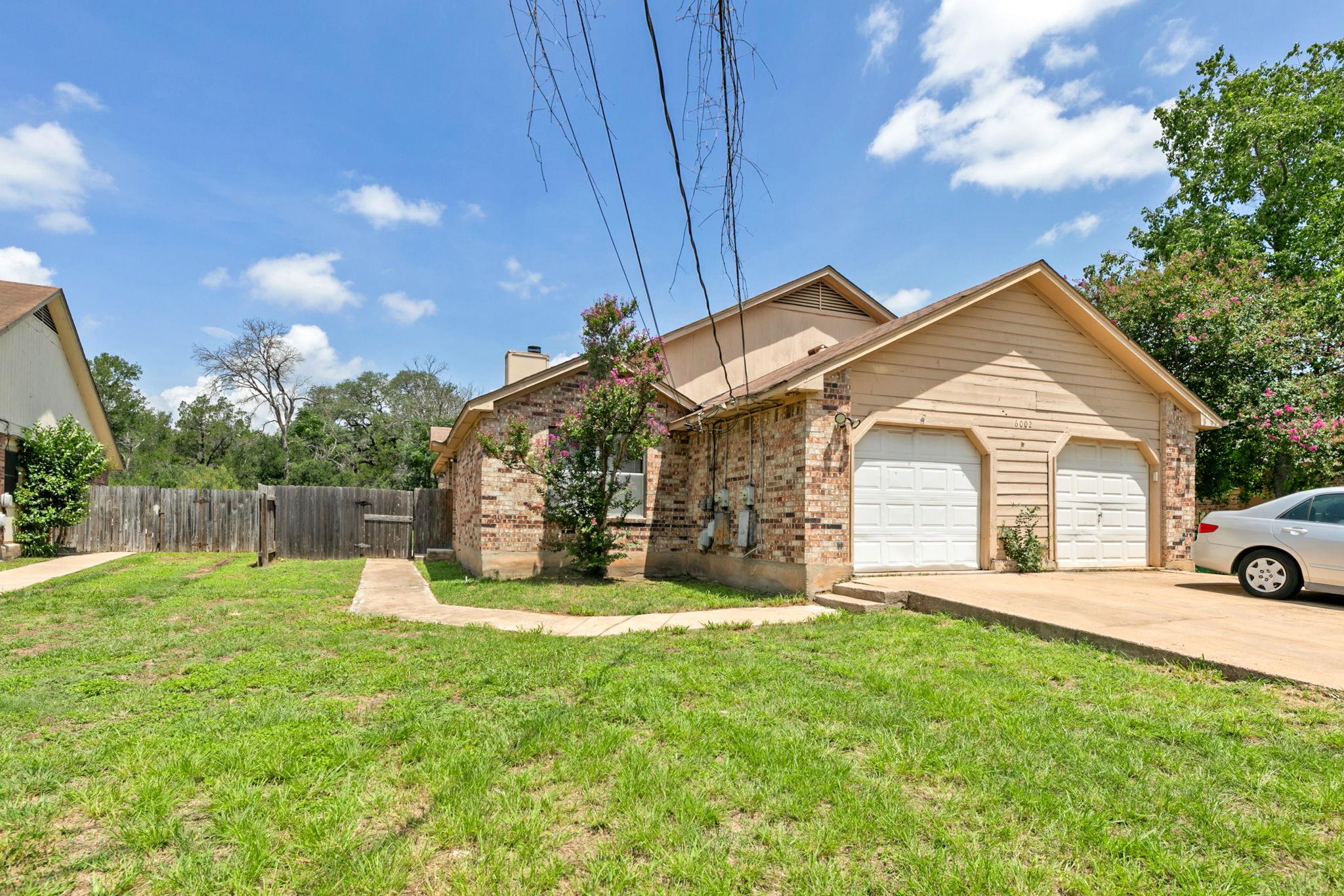 6002 Parkwood Dr #b Property Photo 1