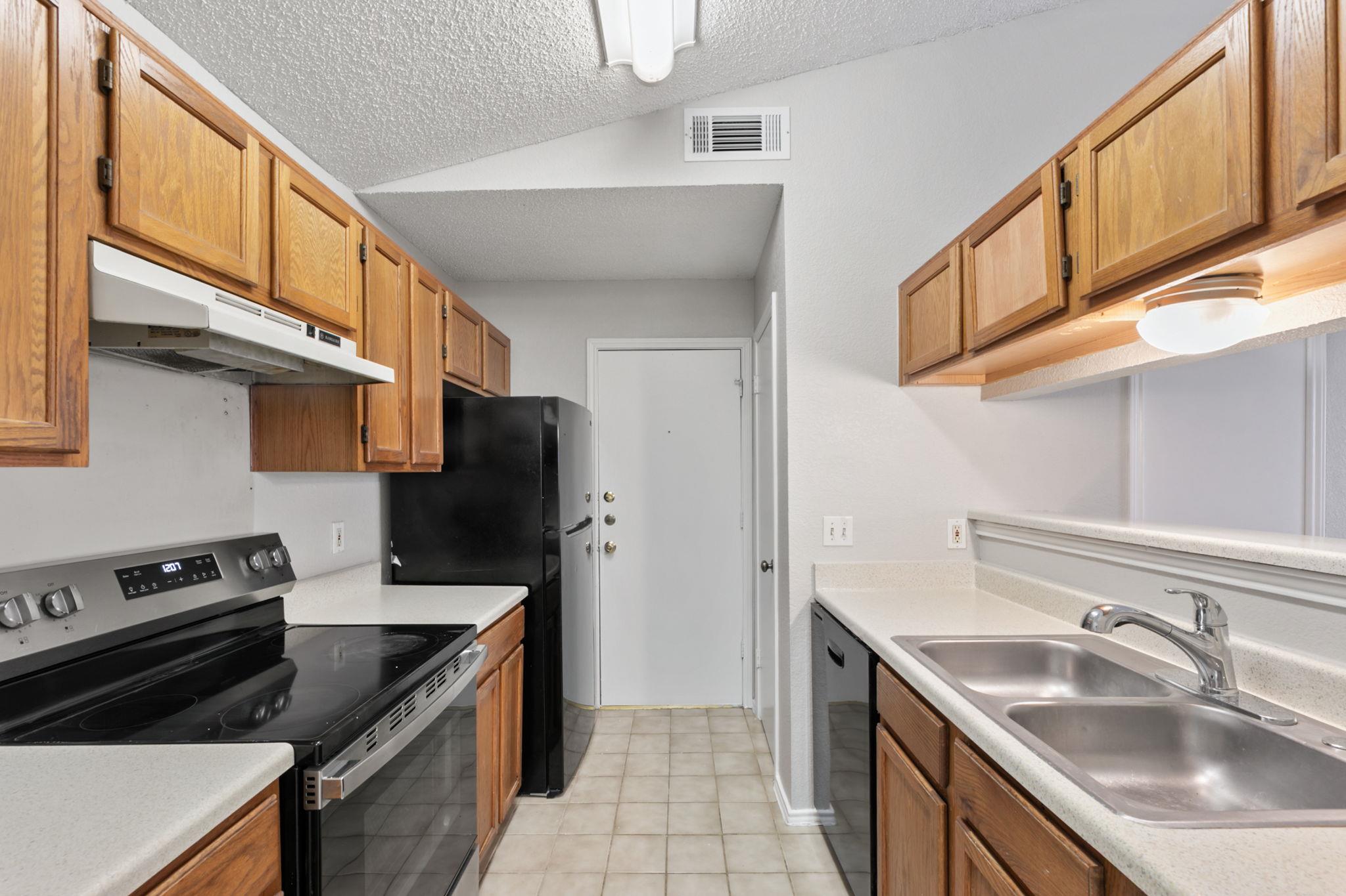 6002 Parkwood Dr #b Property Photo 8