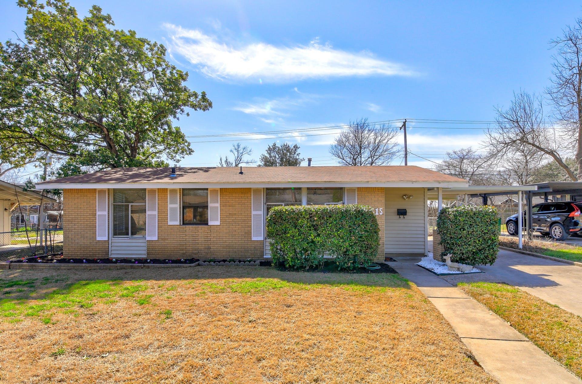 1515 Corona Dr Property Photo 1