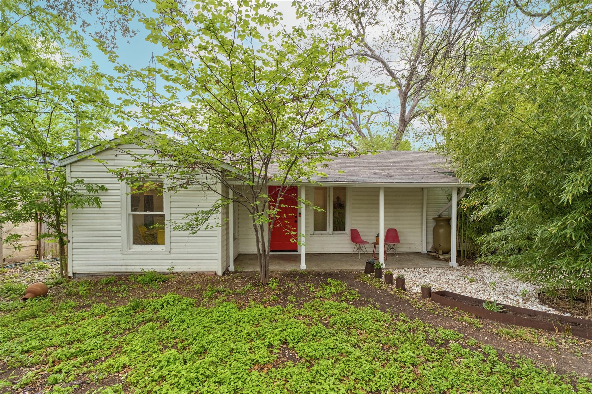 102 Oertli Ln Property Photo