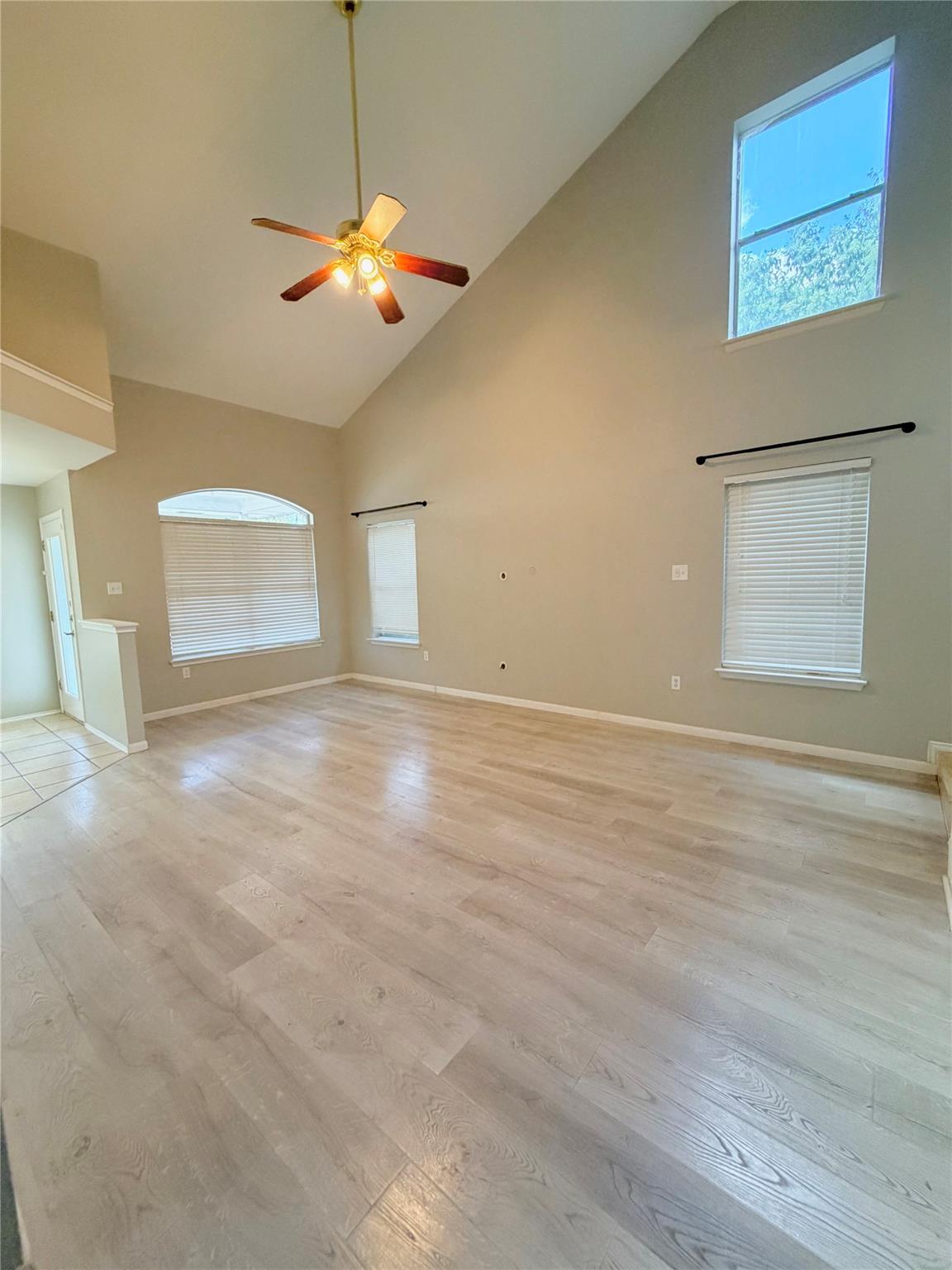 1145 Kentra Dr Property Photo 4