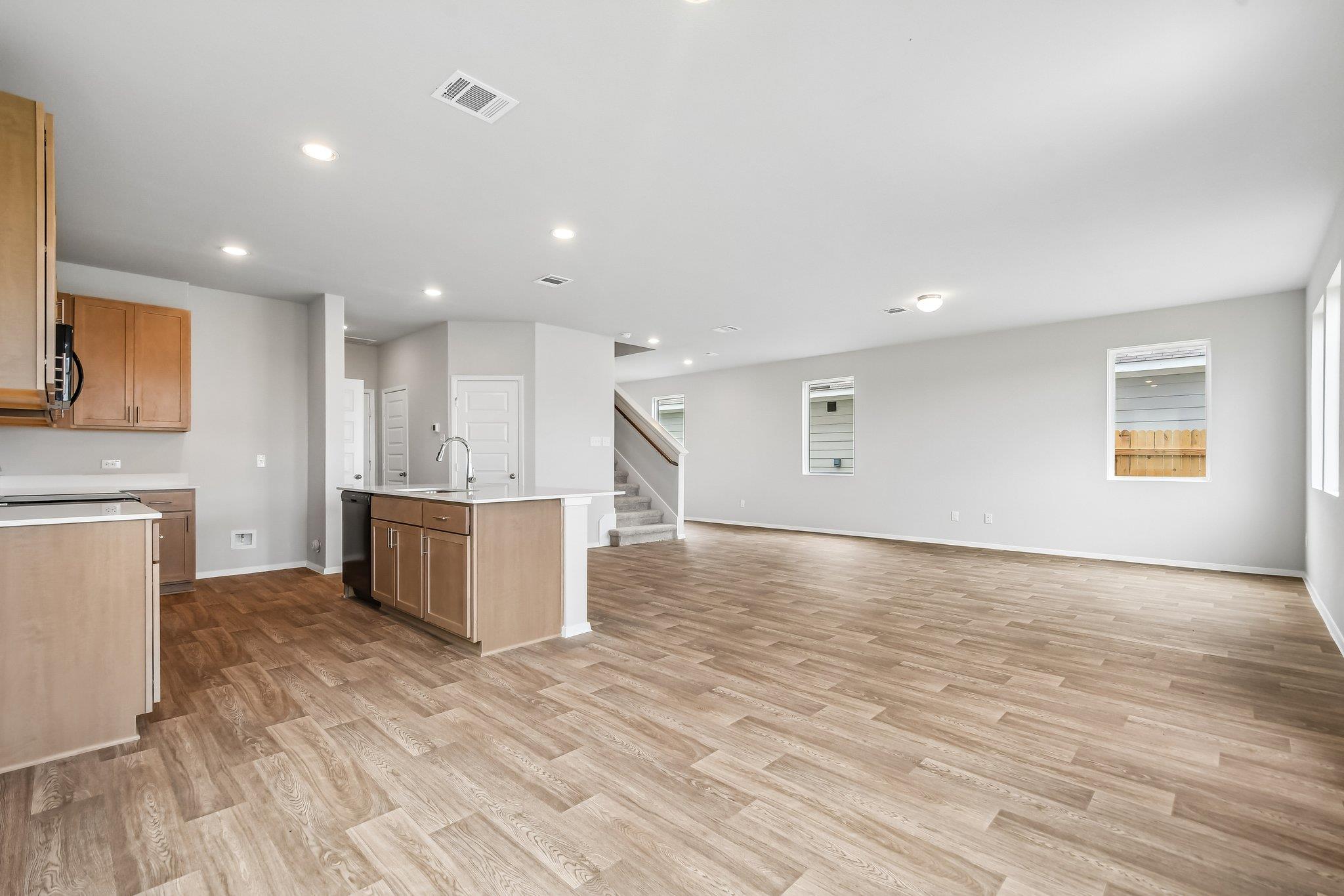 421 Rear Boot Way Property Photo 10
