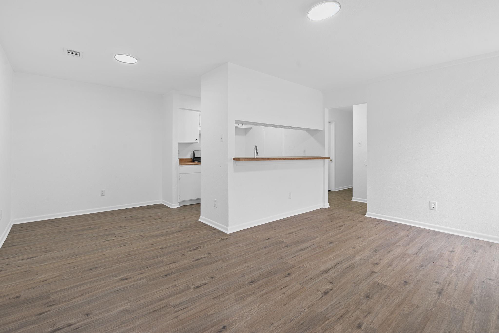 6808 Wentworth Dr #a Property Photo 2