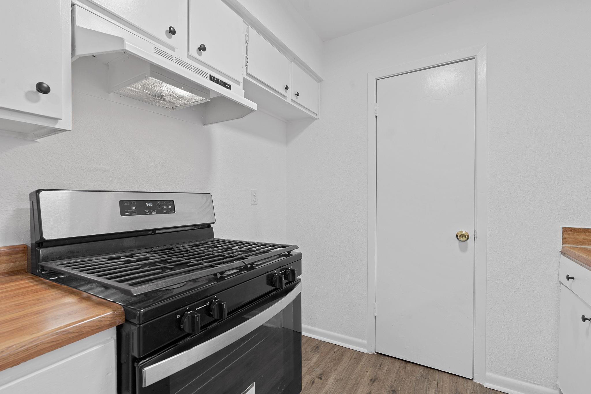 6808 Wentworth Dr #a Property Photo 7