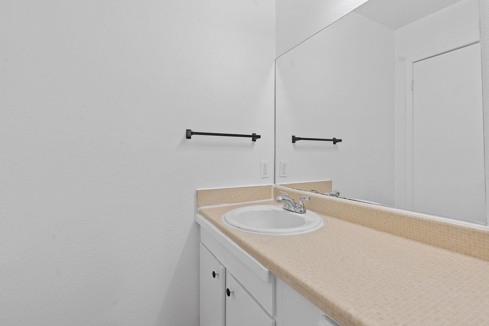 6808 Wentworth Dr #a Property Photo 16