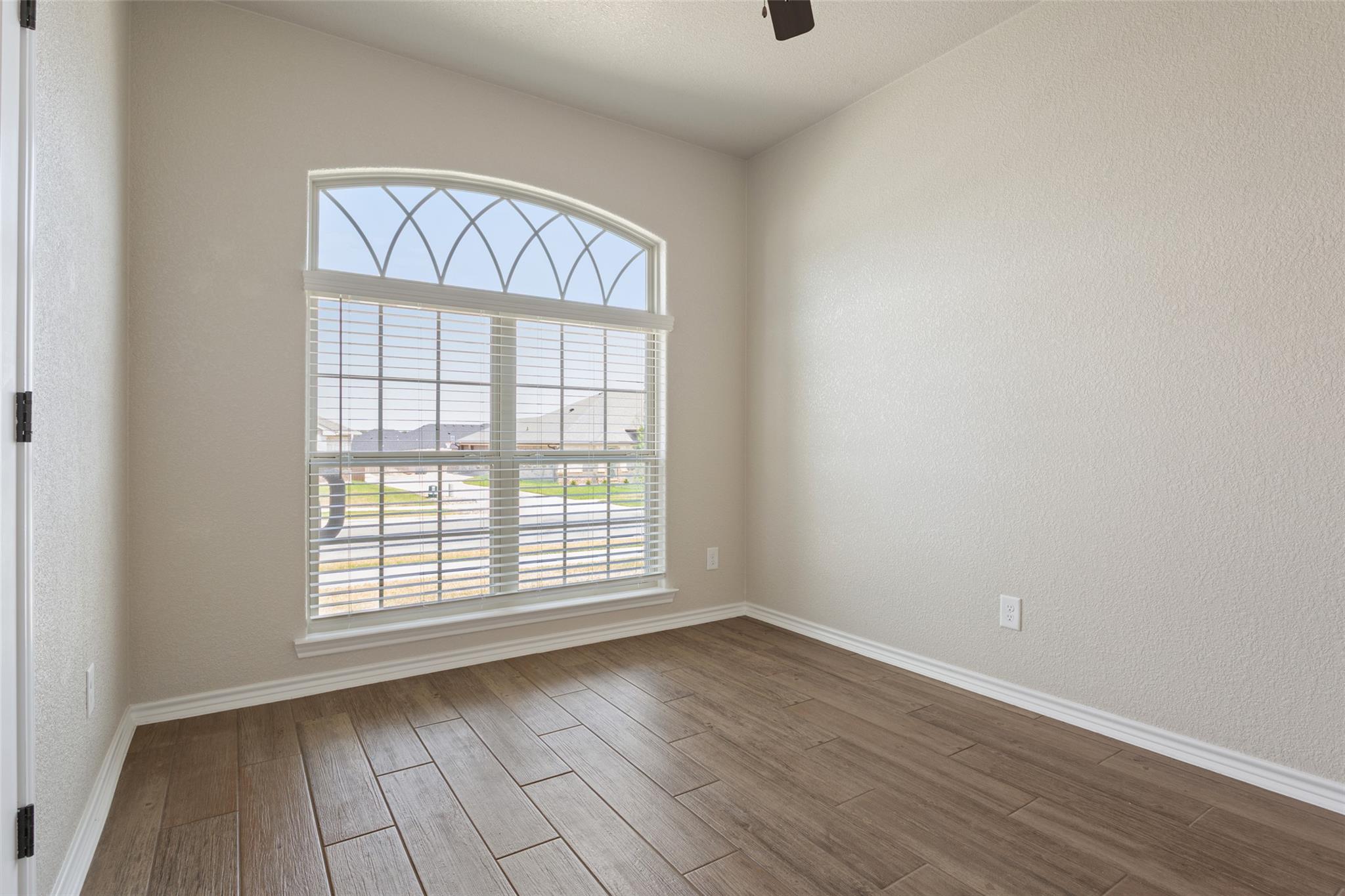 7601 Silicon Dr Property Photo 8