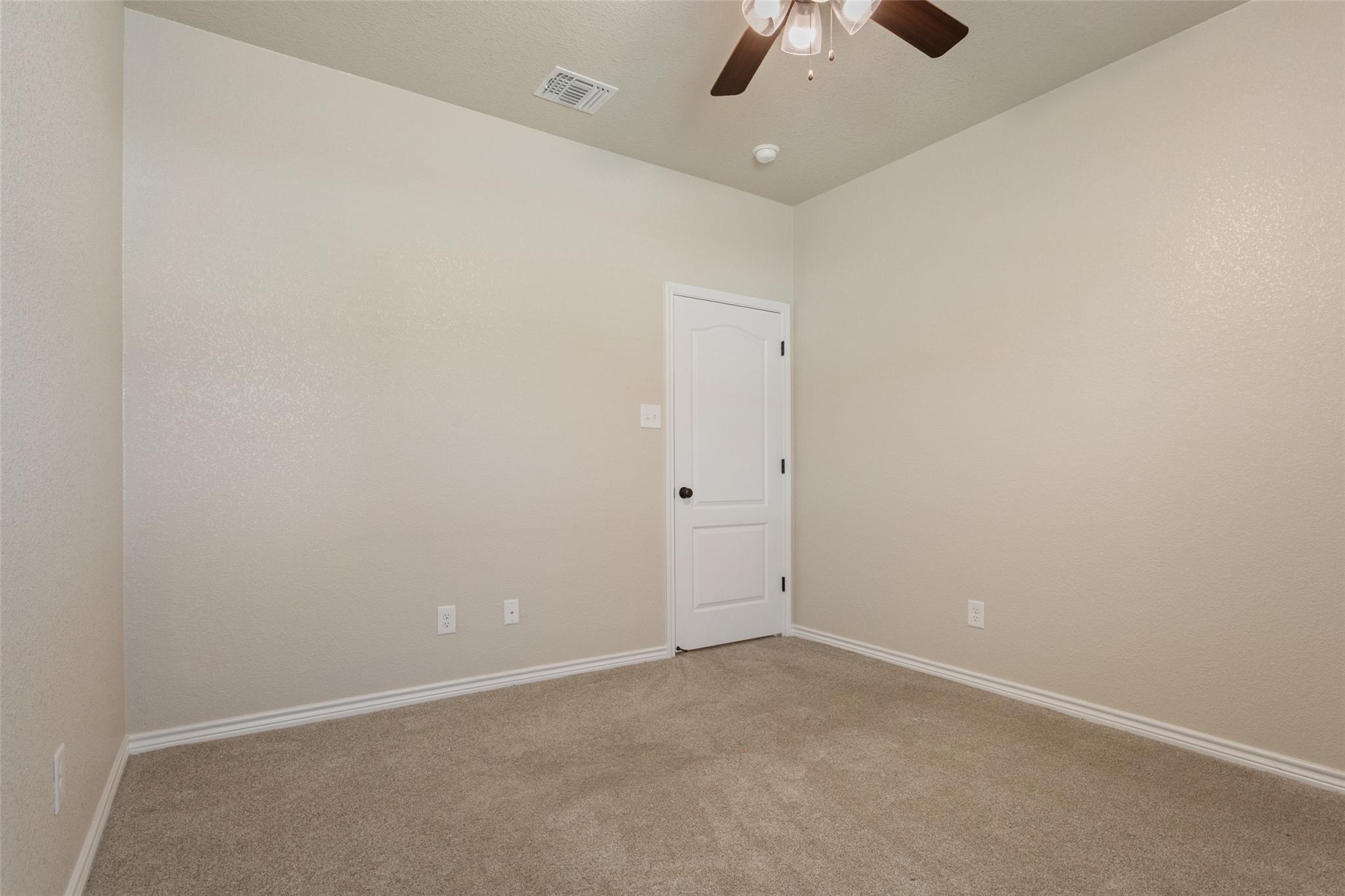 7601 Silicon Dr Property Photo 29