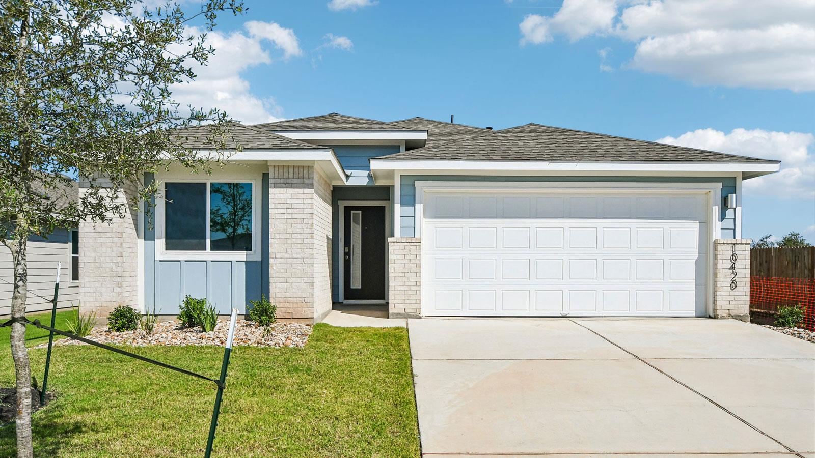 10420 Curb Strap Dr Property Photo 1