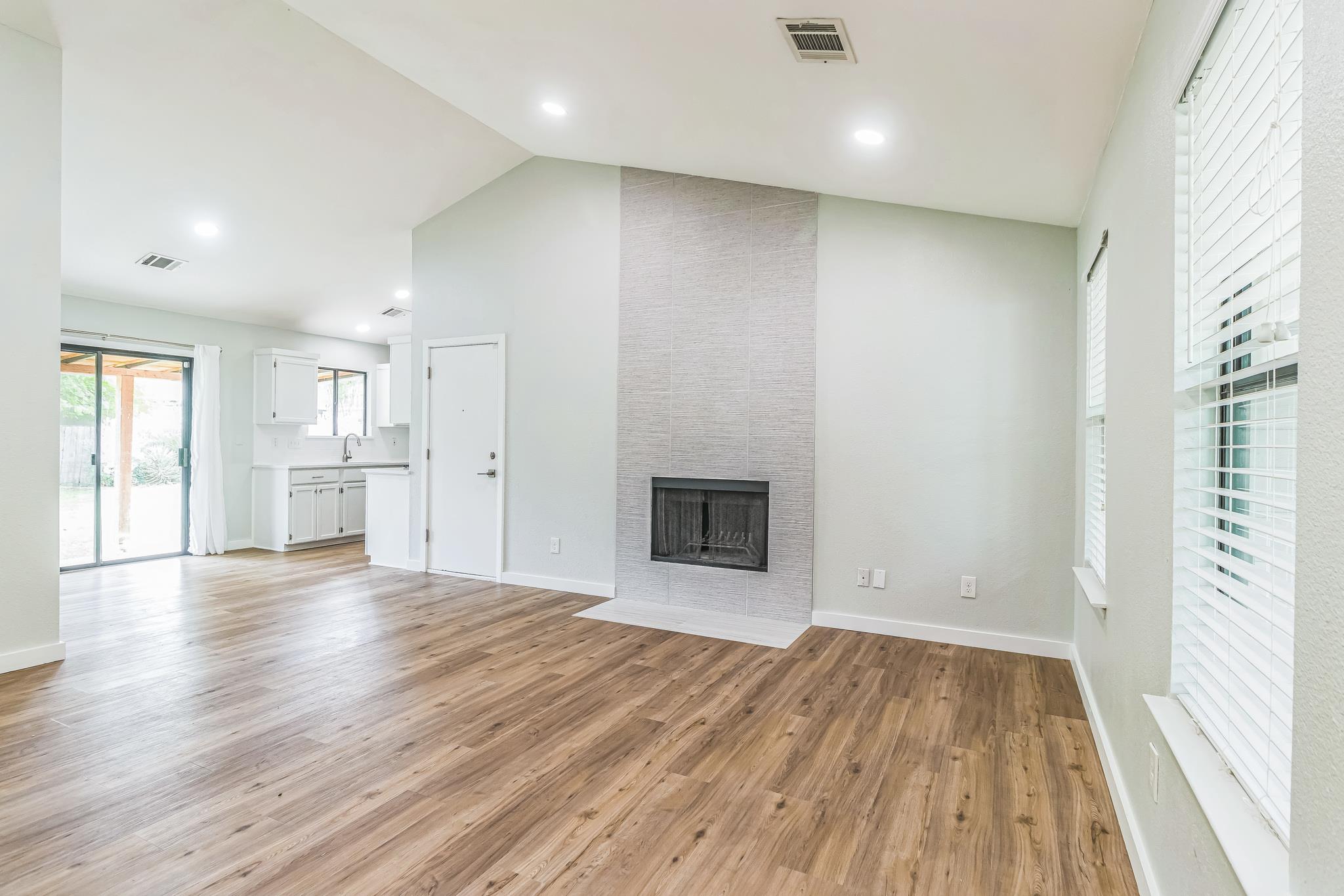 1801 Verbena Way Property Photo 7