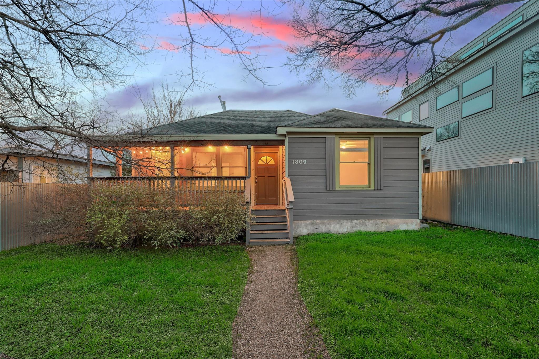 1309 E 13th St Property Photo