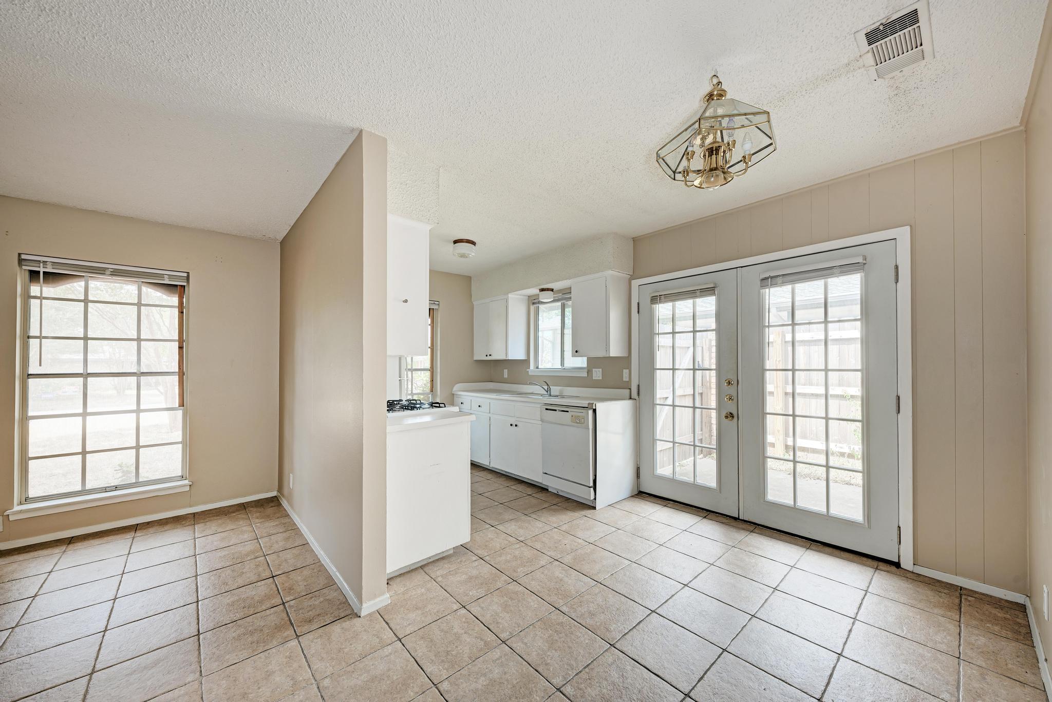 8103 Exmoor Dr #a Property Photo 10