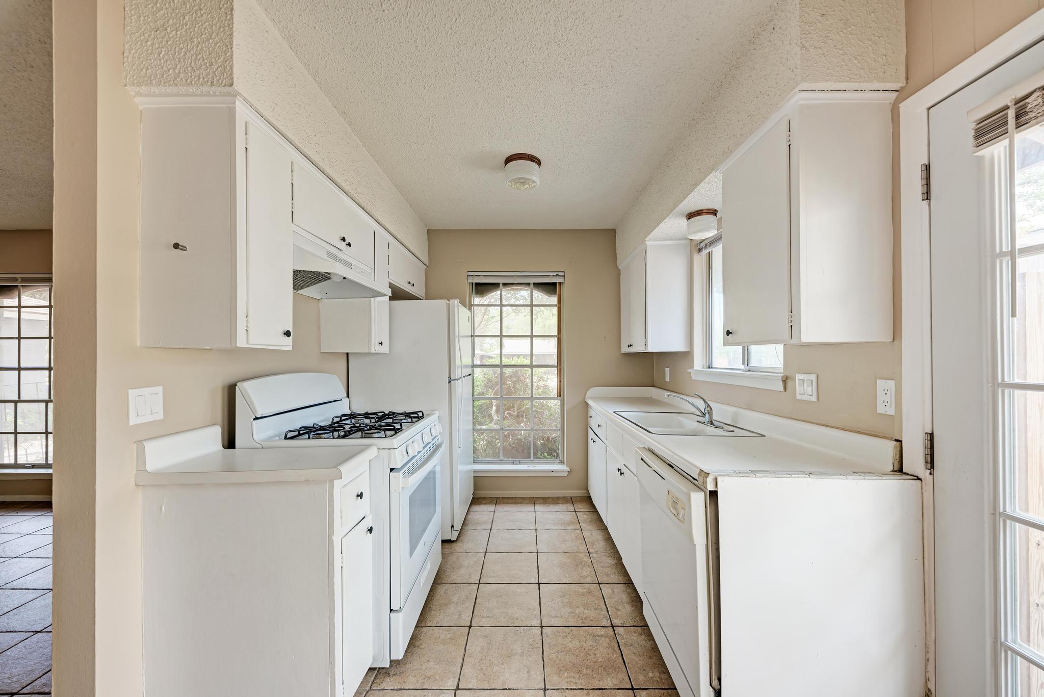8103 Exmoor Dr #a Property Photo 12