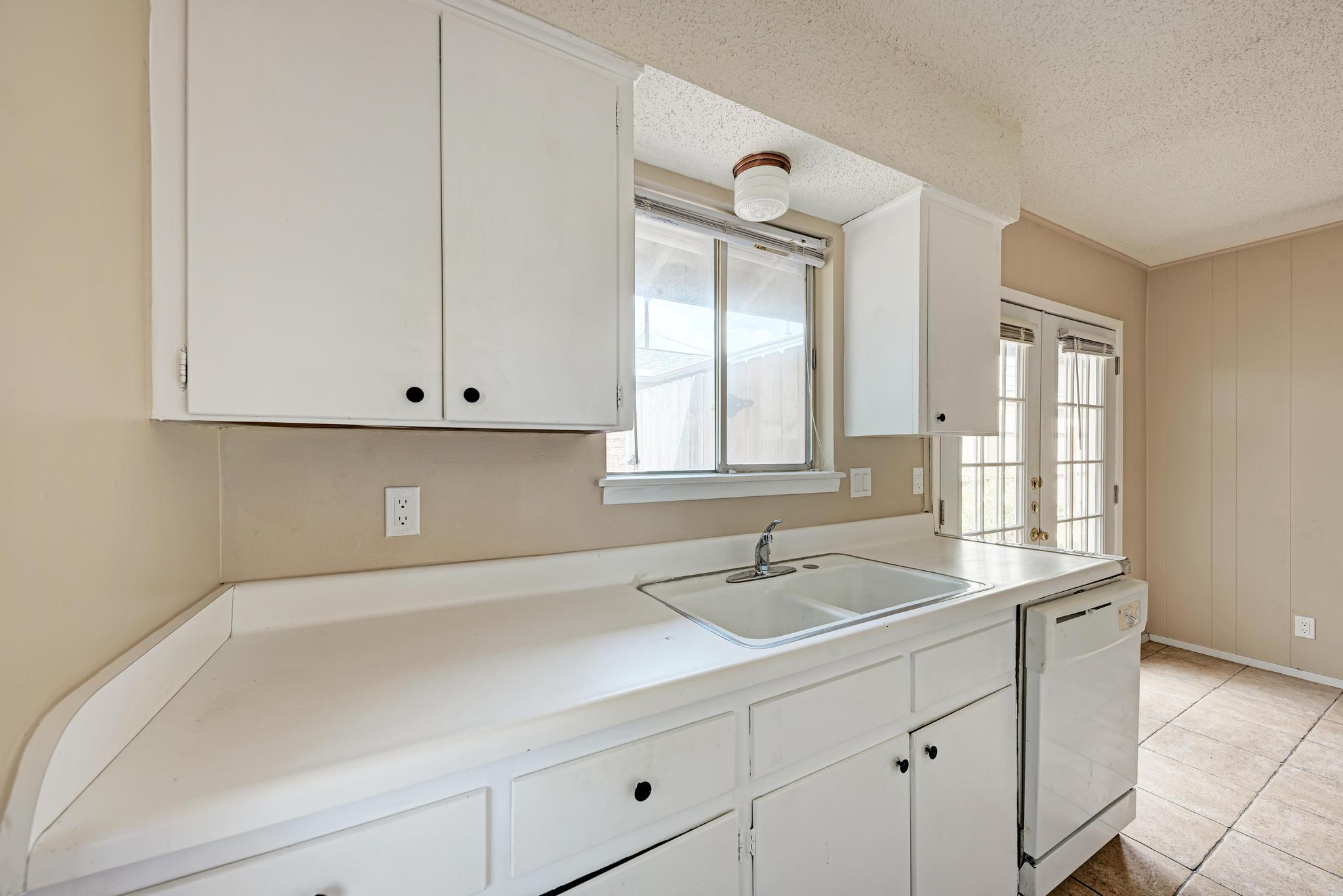8103 Exmoor Dr #a Property Photo 14
