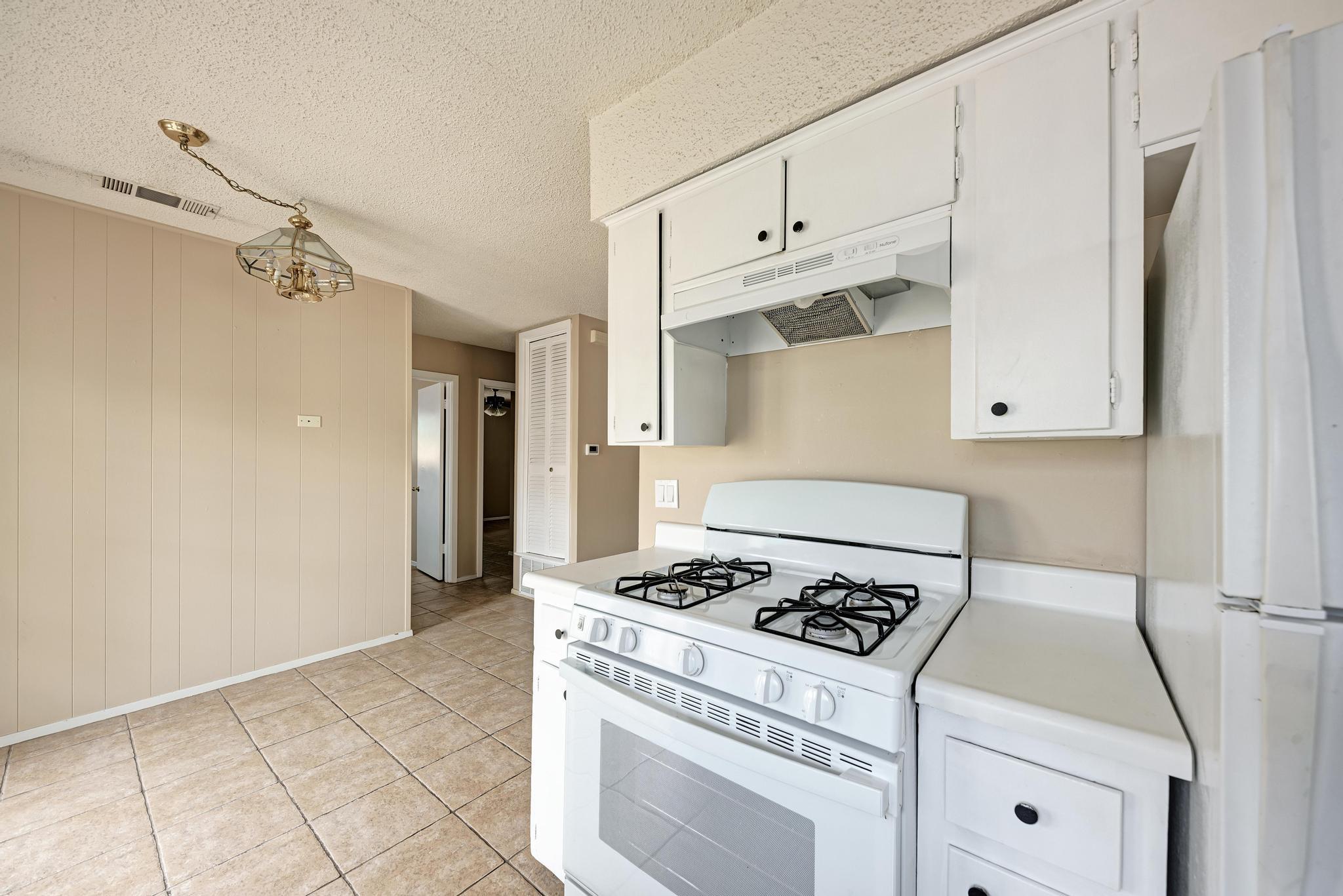 8103 Exmoor Dr #a Property Photo 15