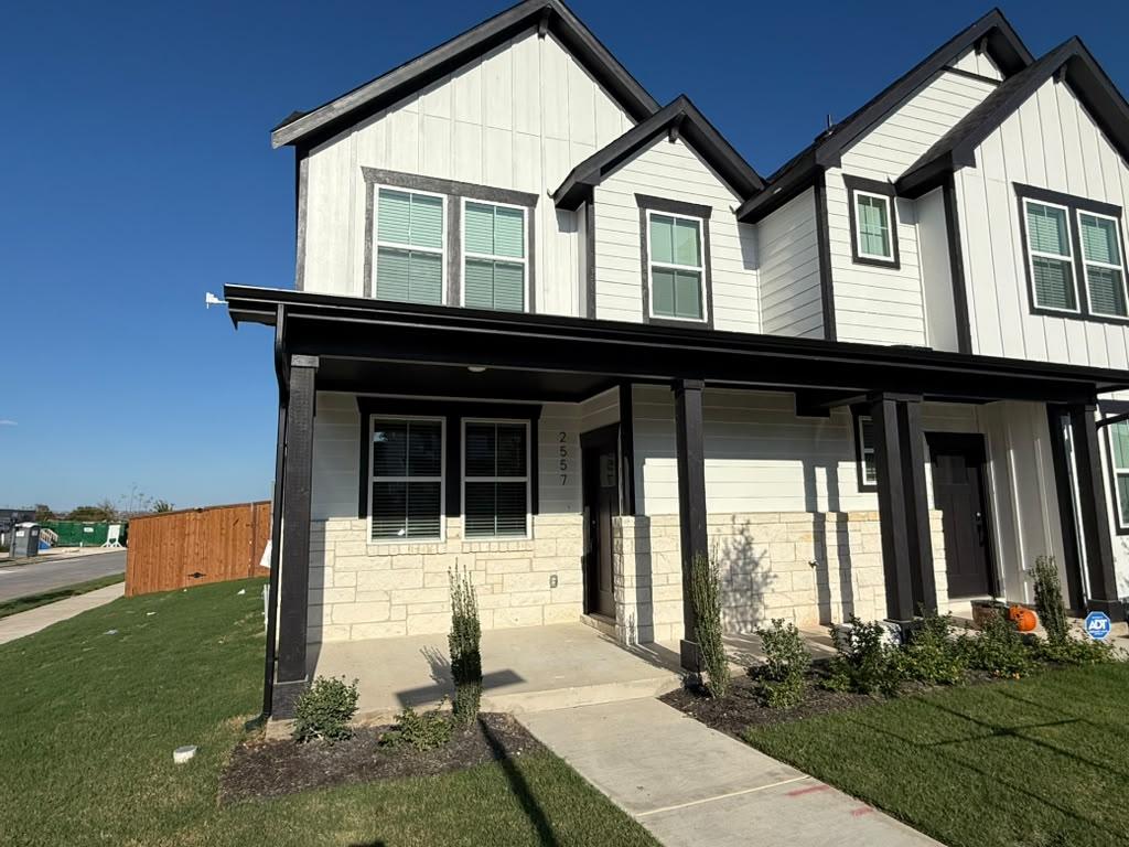 2557 Violet Theo Ln Property Photo 1