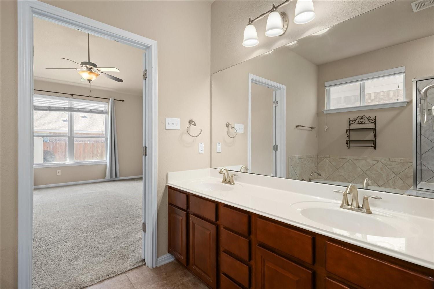 245 Clear Springs Holw Property Photo 14