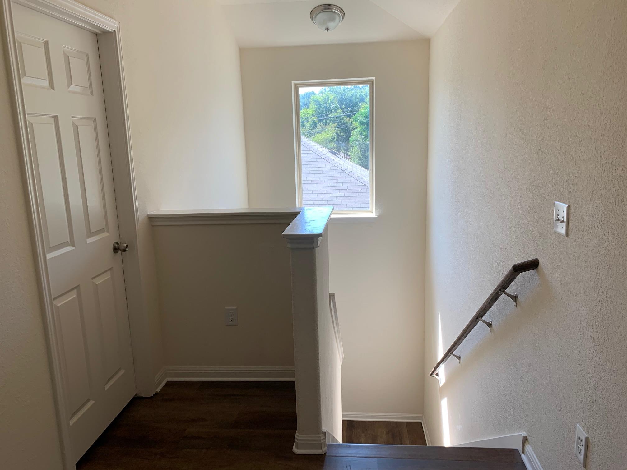 5805 Loblolly Ln Property Photo 6