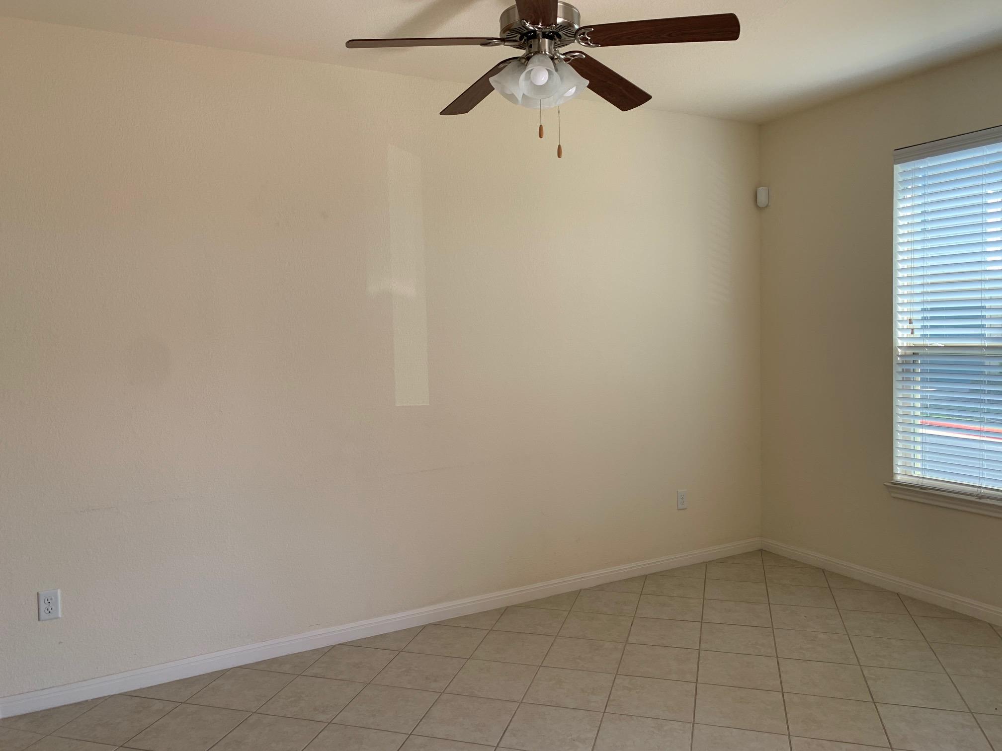 5805 Loblolly Ln Property Photo 7