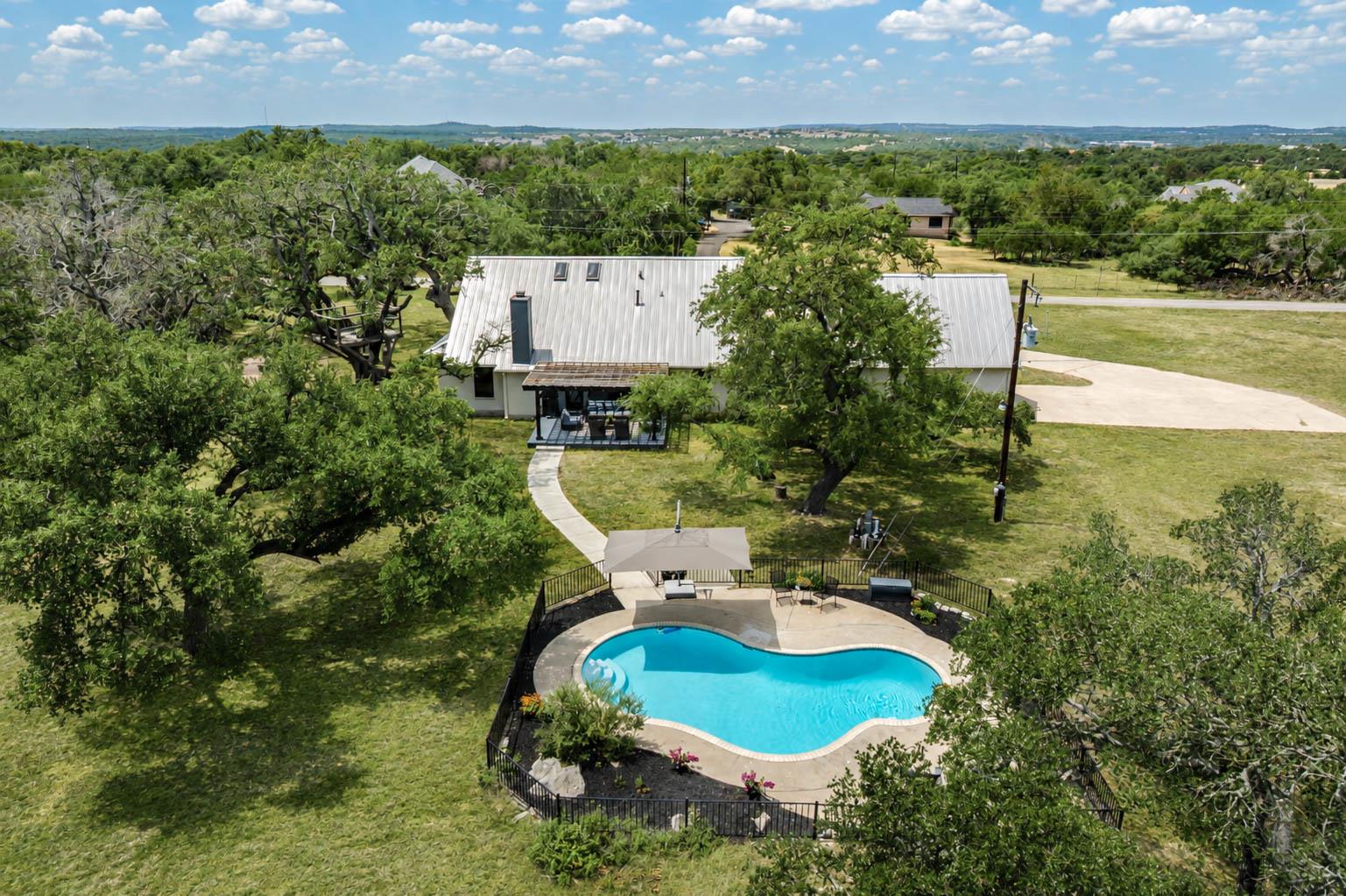 400 Oak Springs Dr Property Photo 2