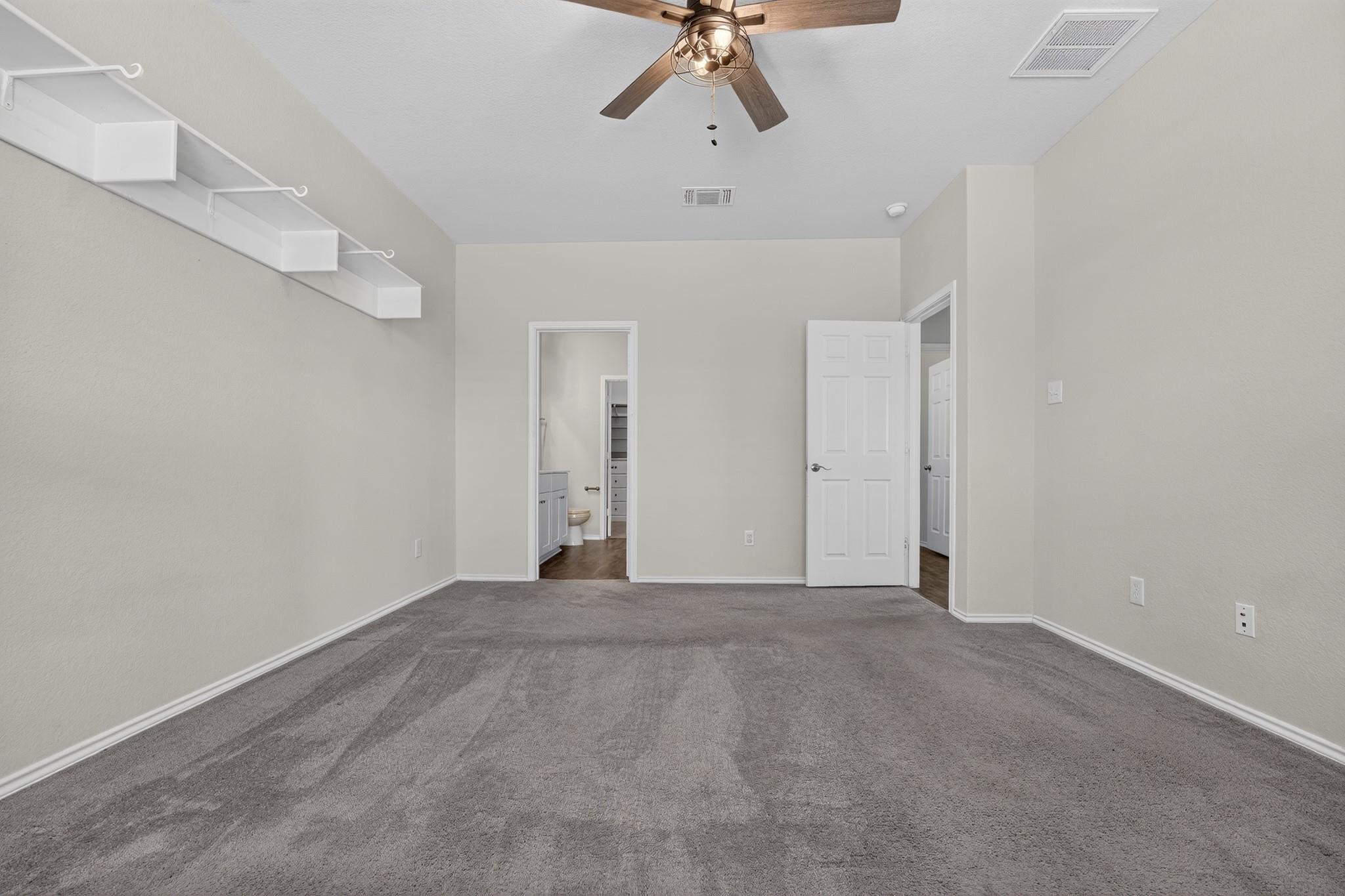 612 Sonterra Blvd Property Photo 15
