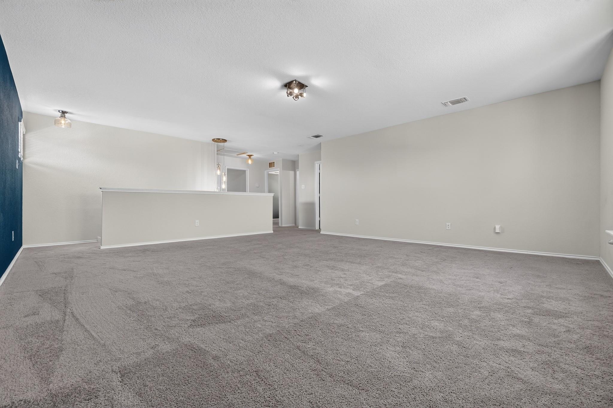 612 Sonterra Blvd Property Photo 23