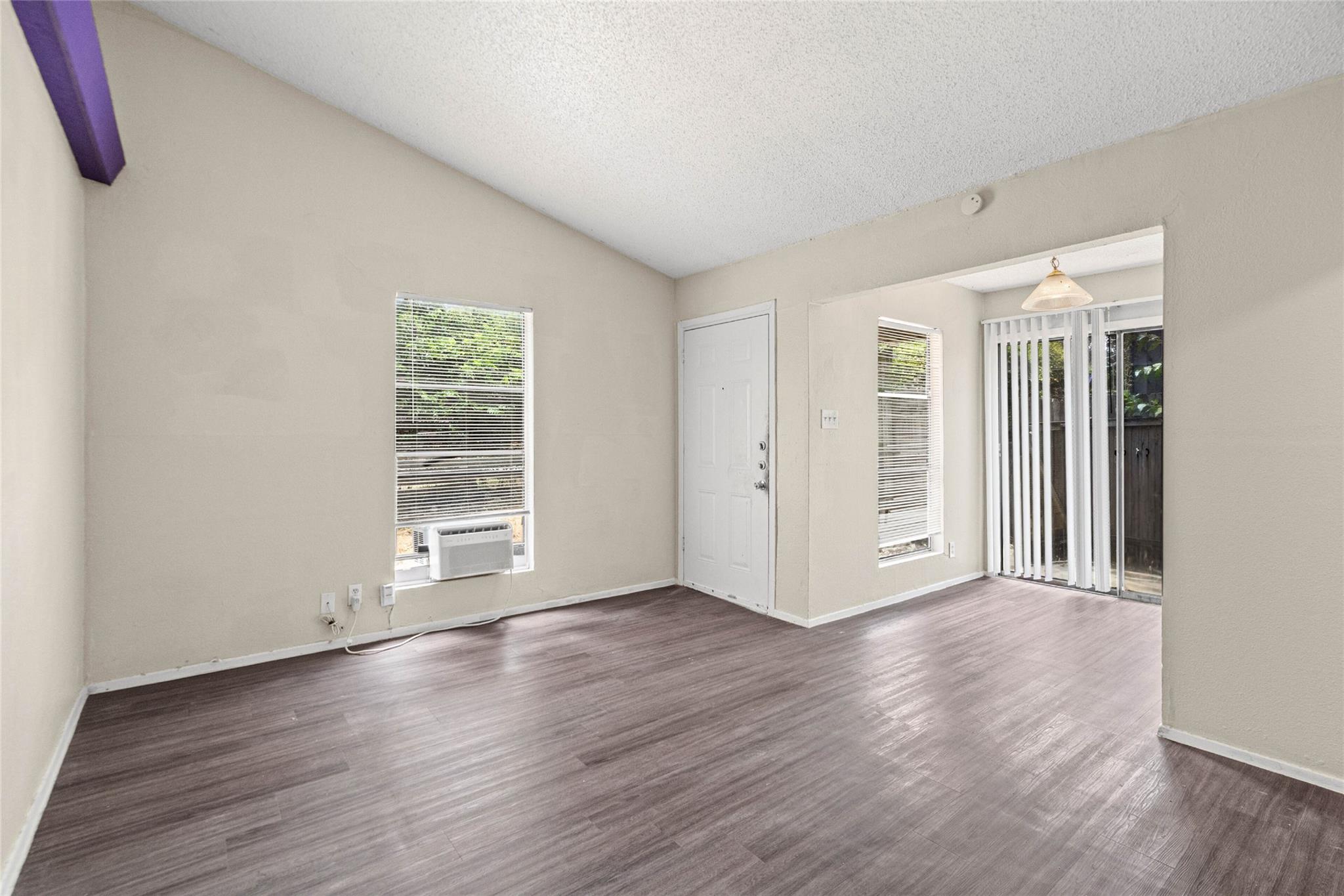 2809 Parker Ln #d Property Photo 9