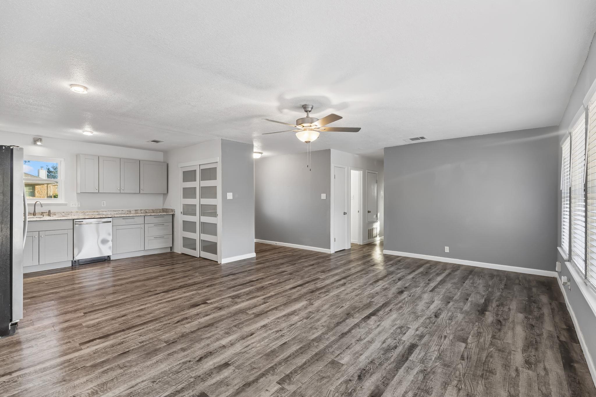200 Seminole Rd Property Photo 8
